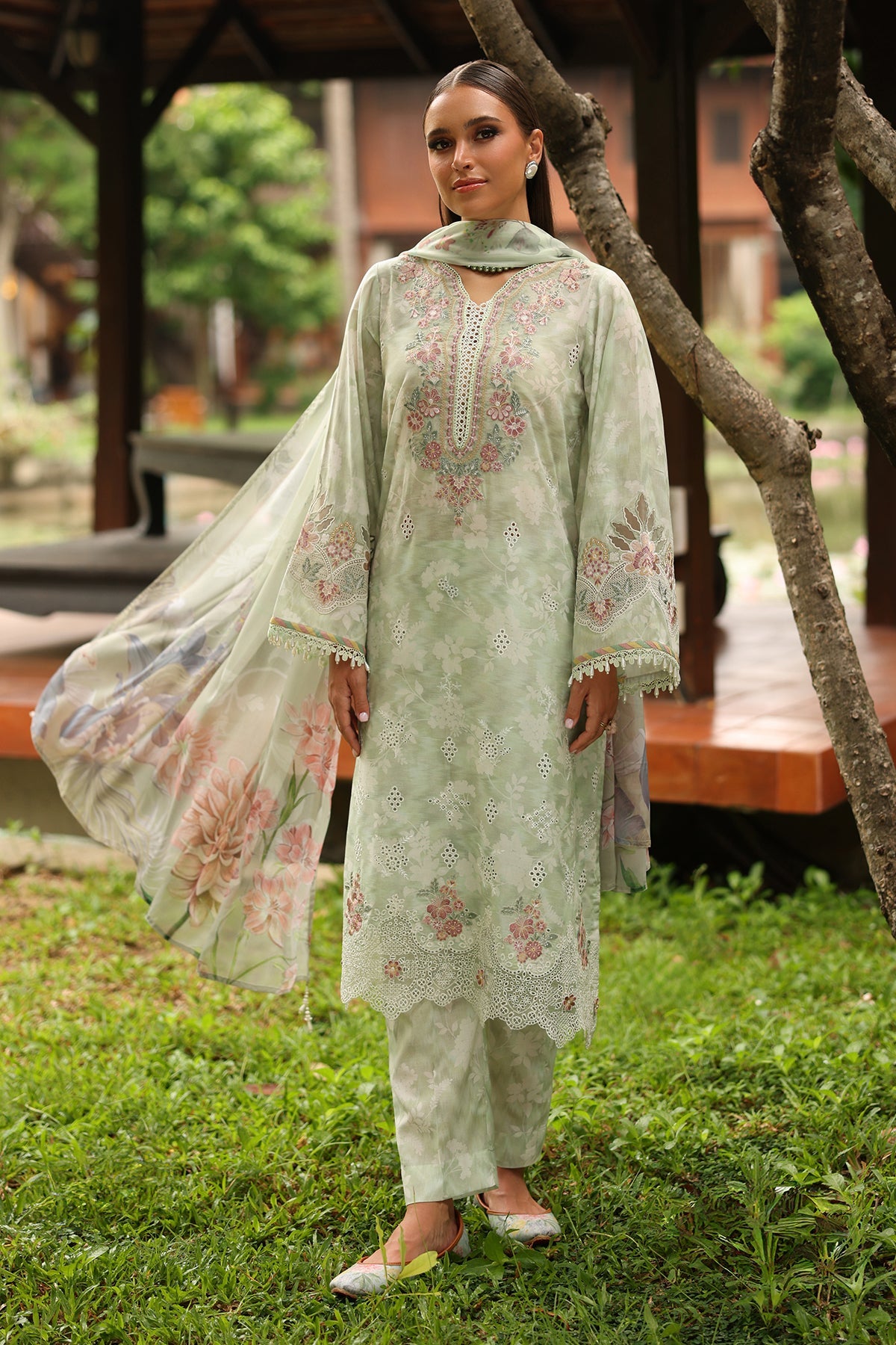 Embroidered Organza Fabric (1Pc) | LF-907