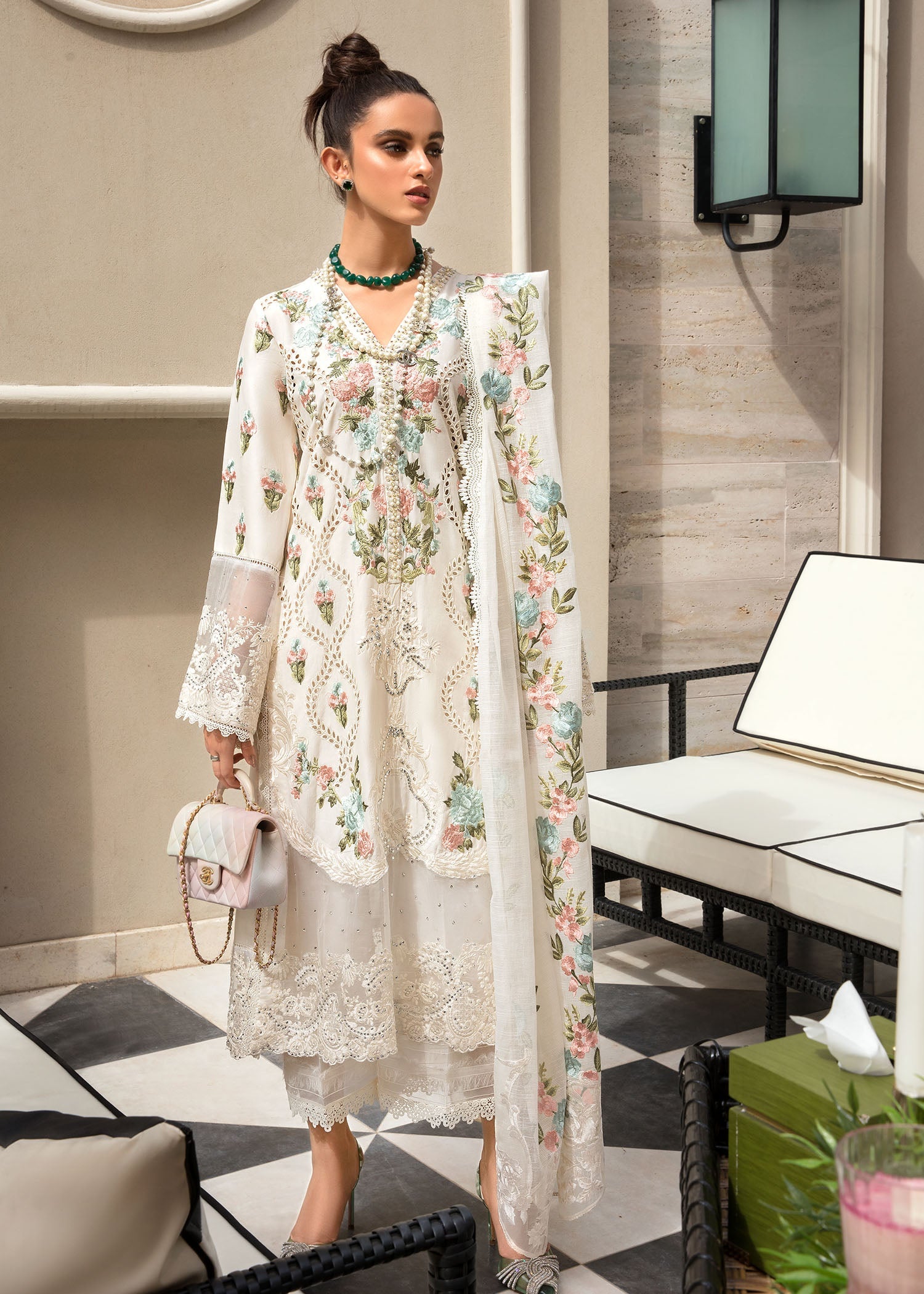 https://cdn.shopify.com/s/files/1/0634/9714/2487/products/23.jpg?v=1657095530