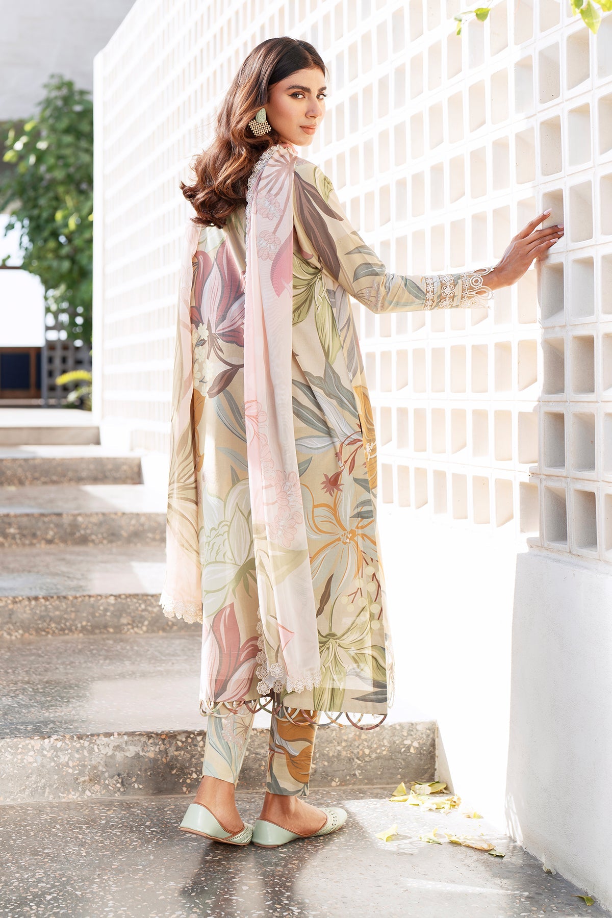 EMBROIDERED PRINTED LAWN UF-4066