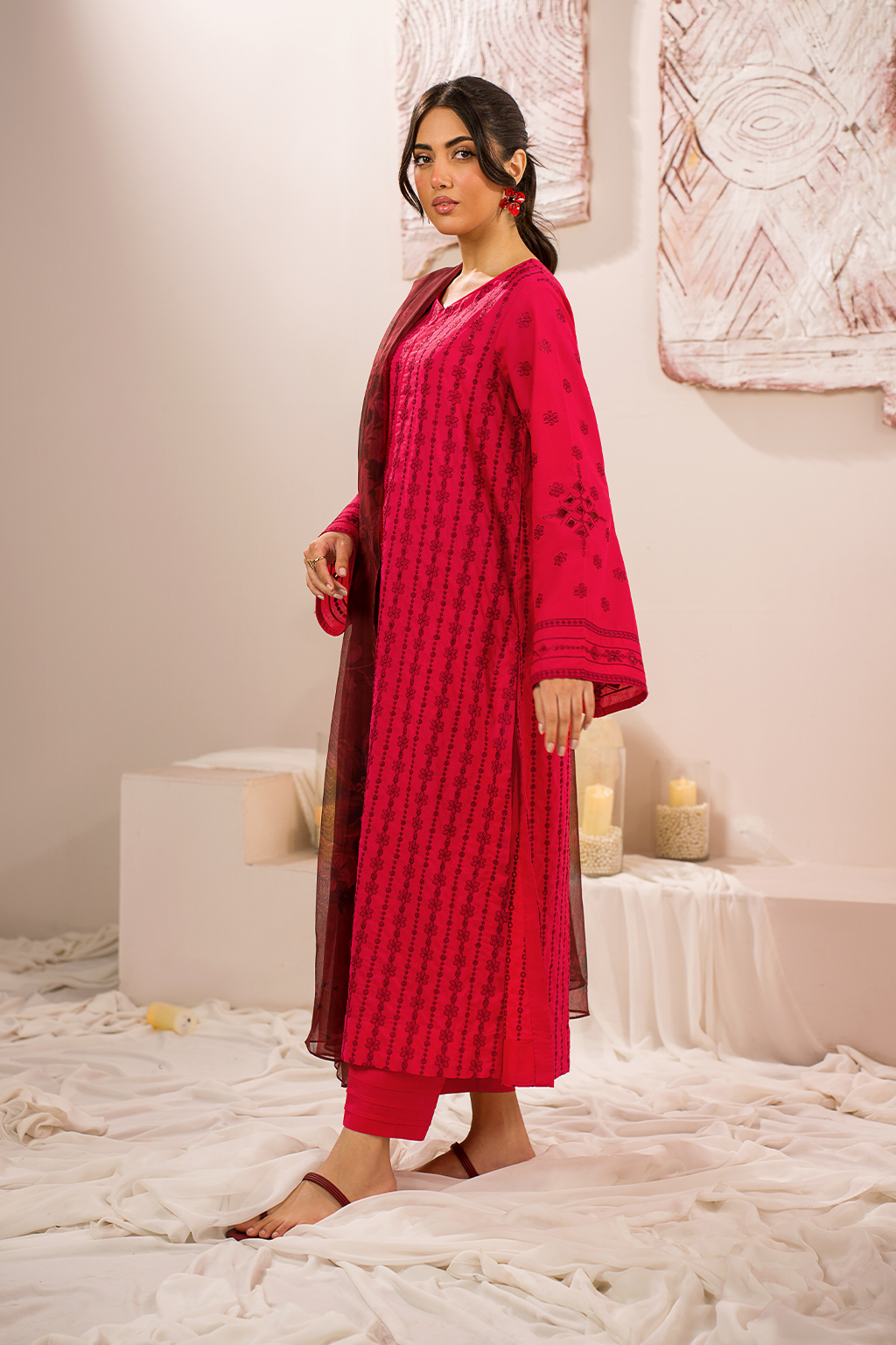 UE-203 Embroidered Lawn