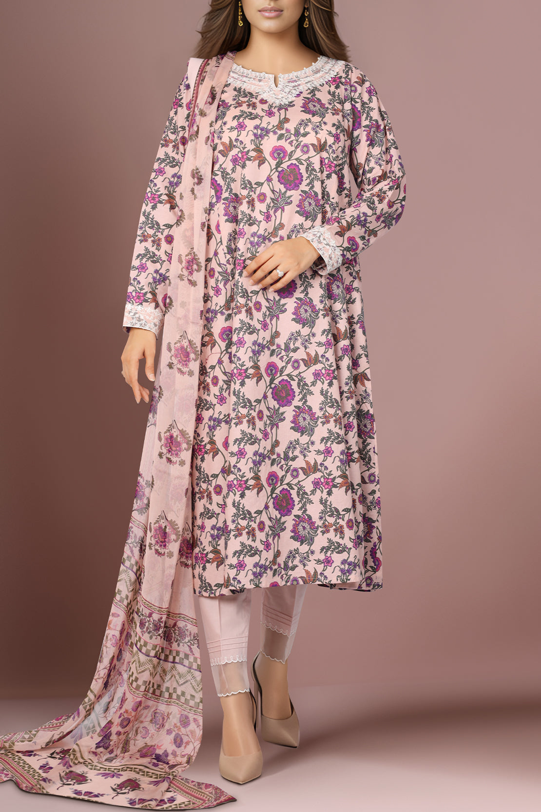 Unstitched Embroidered Lawn 3 Piece With Chiffon Dupatta52706