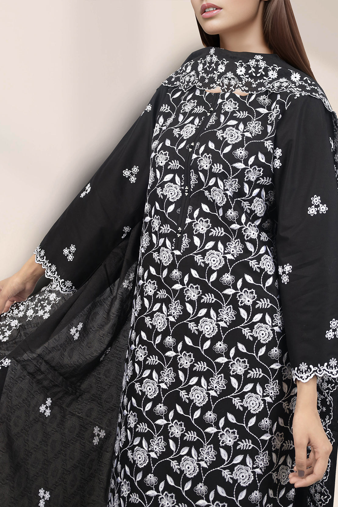 Unstitched Embroidered Lawn 3 Piece53837