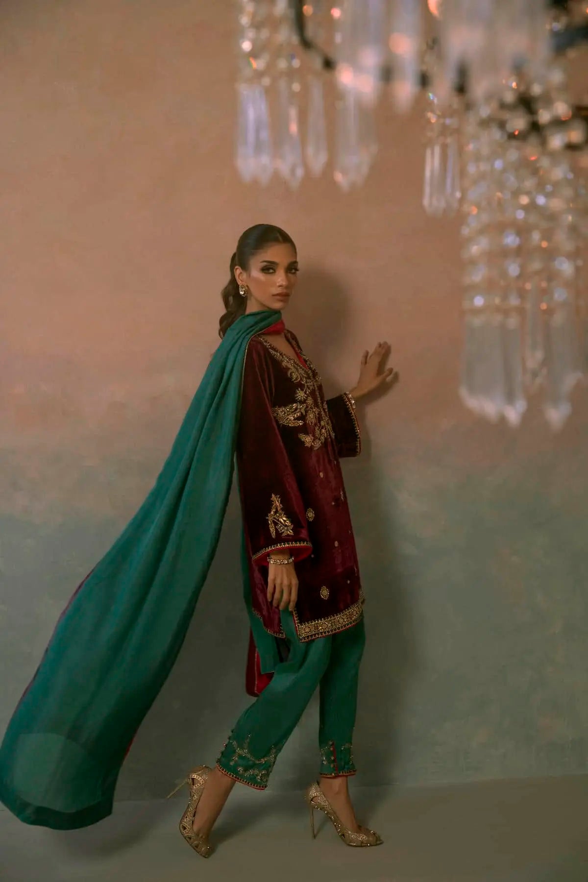 Velvet '25 - Moon shadow