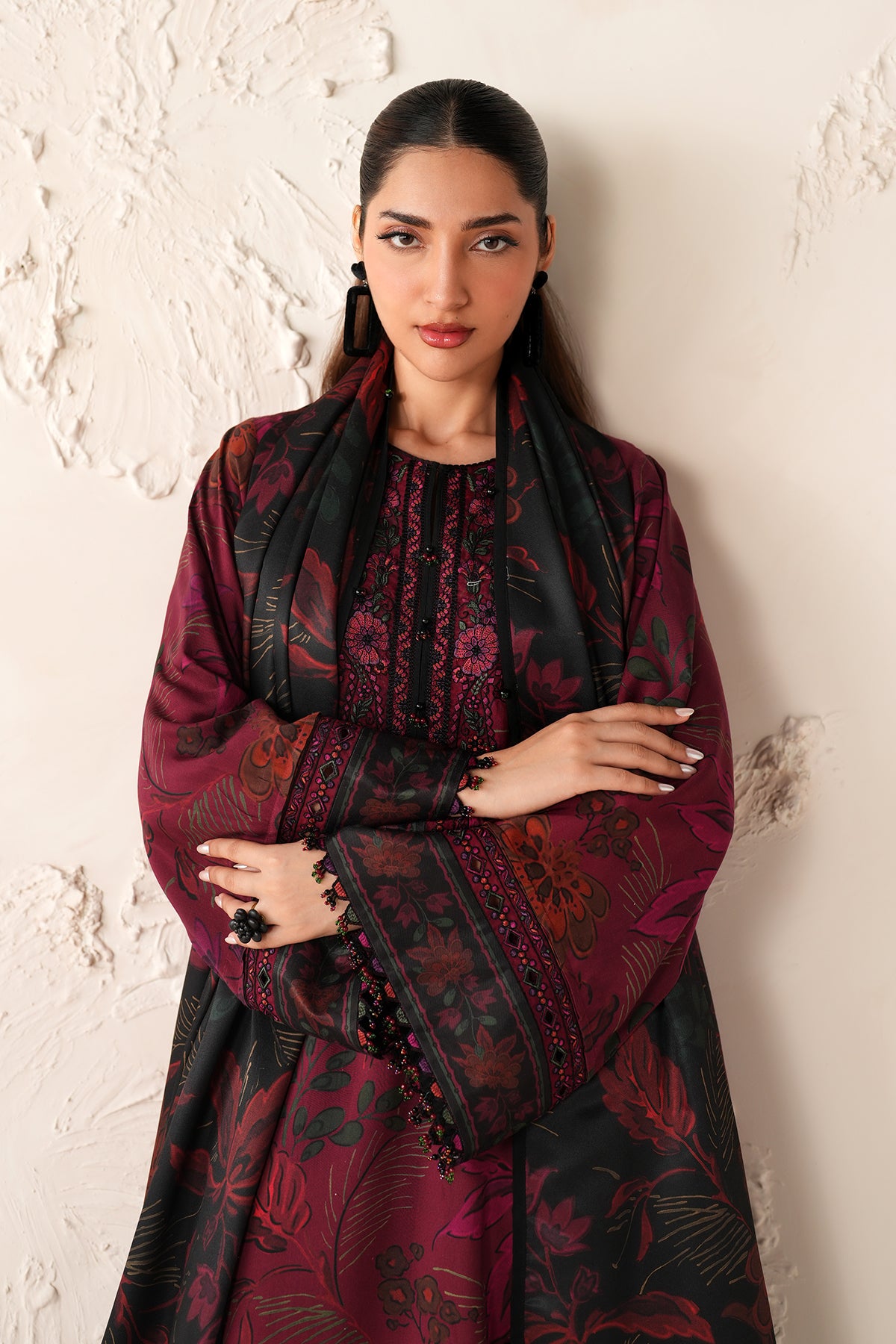 EMBROIDERED PRINTED VISCOSE SF-4304