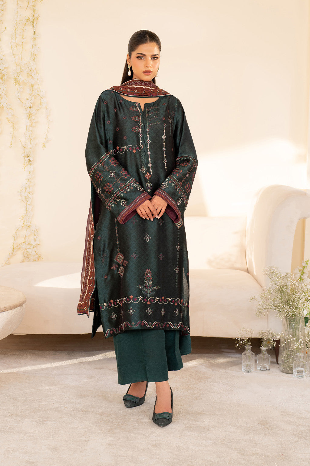UE-435 Embroidered Pure Jacquard Silk