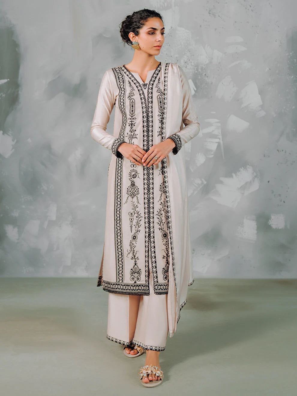 Onyx Filigree – 3Pcs Rawsilk Ensemble