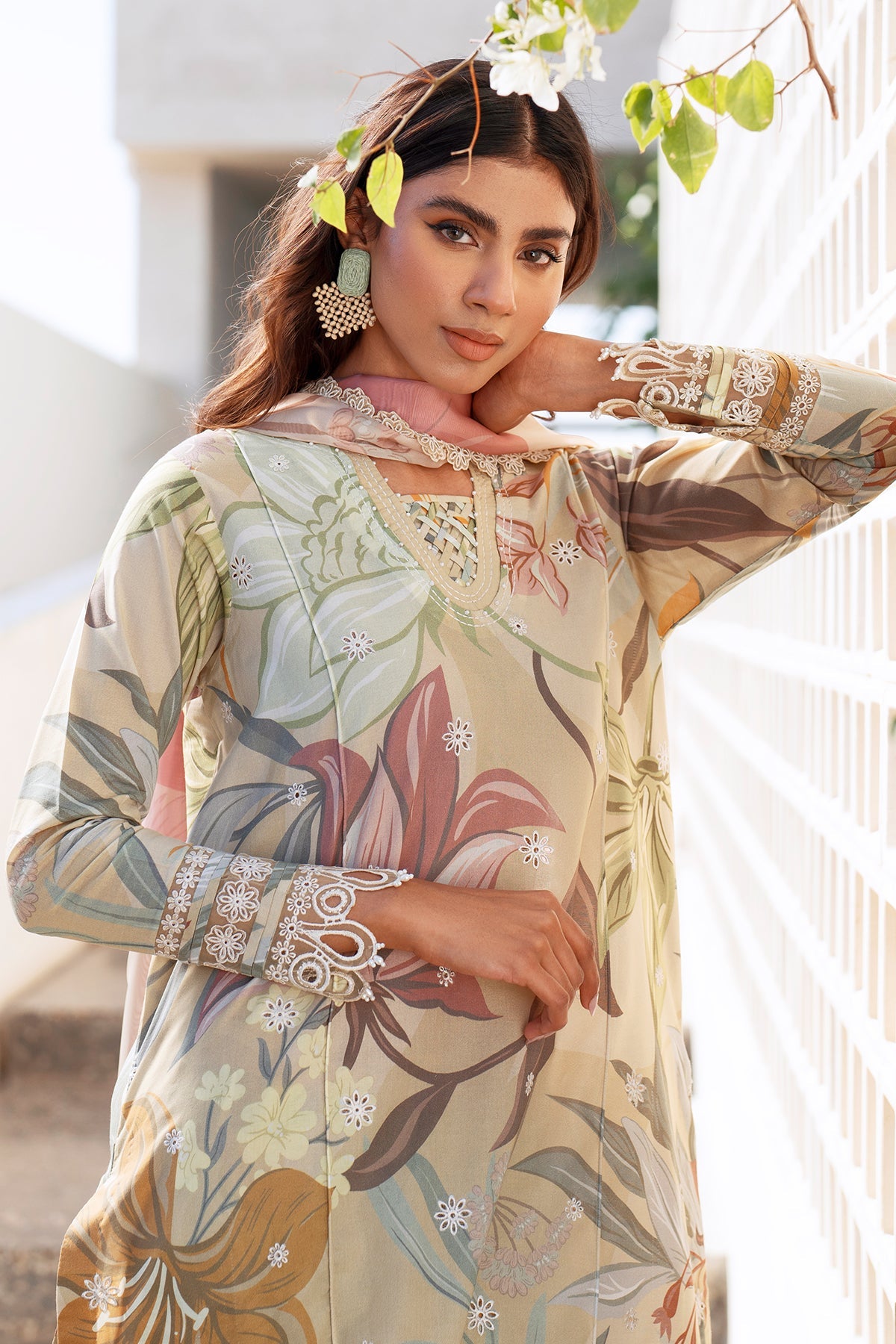EMBROIDERED PRINTED LAWN SF-4066