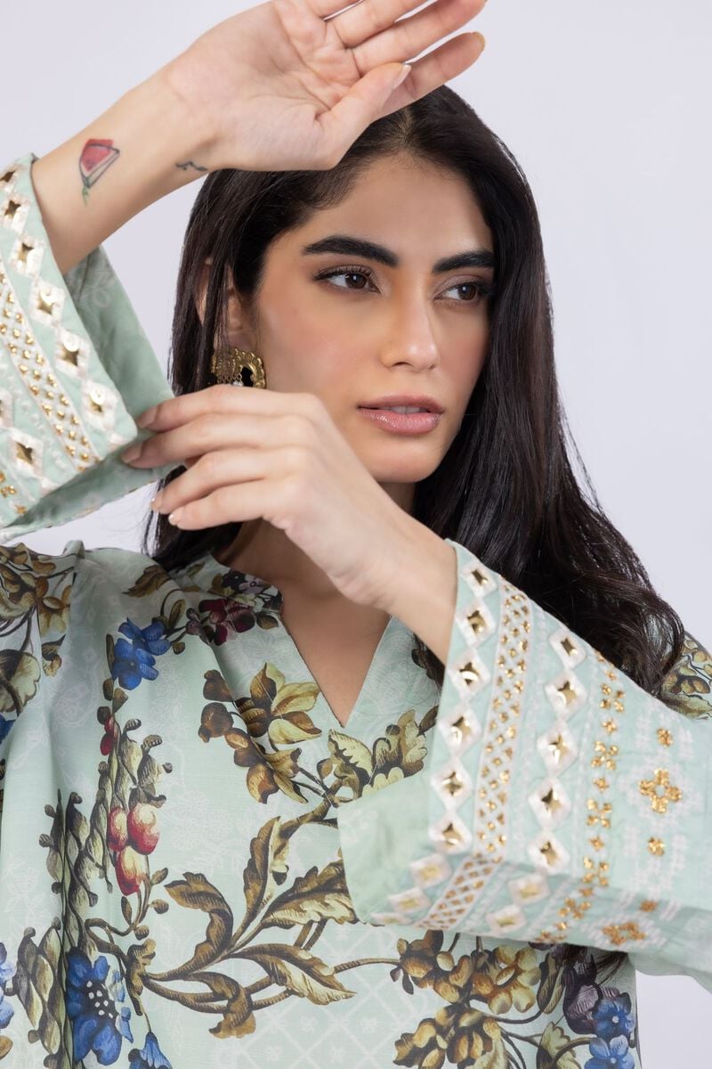 Kurta