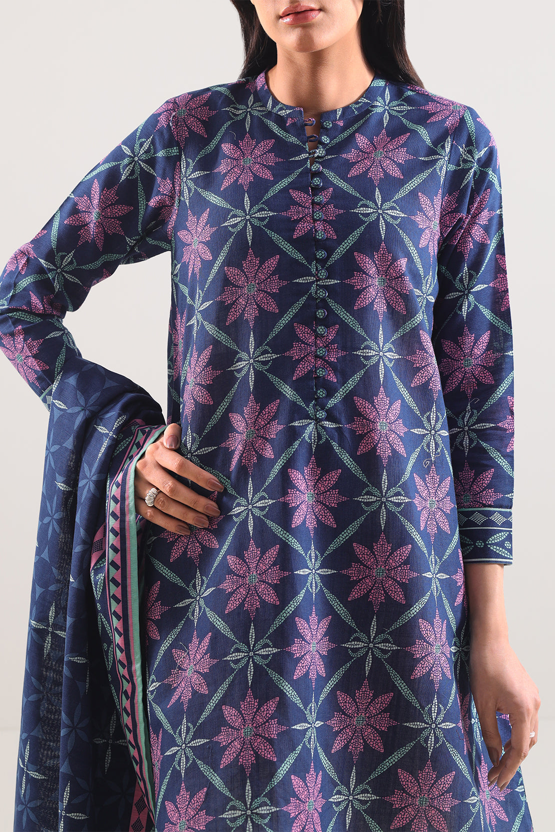 Unstitched Printed Cotton Khaddar 3 Piece114108