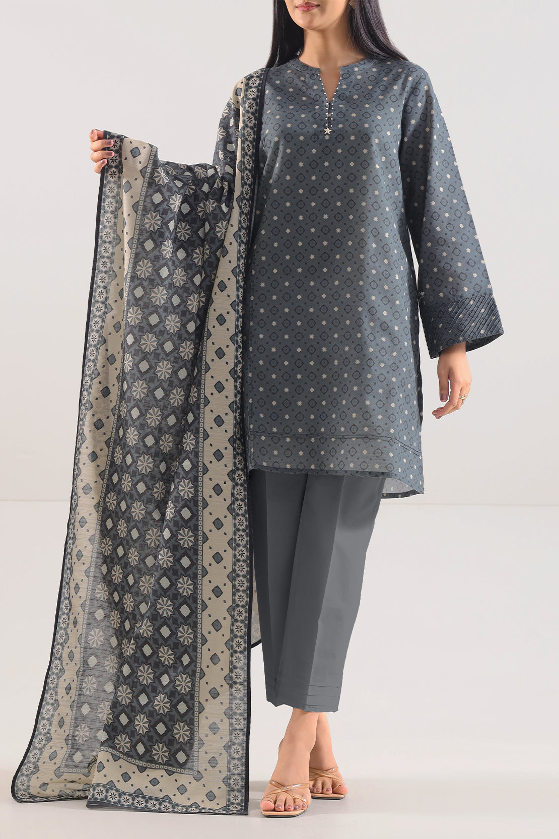Unstitched Printed Warm Khaddar 3 Piece117391