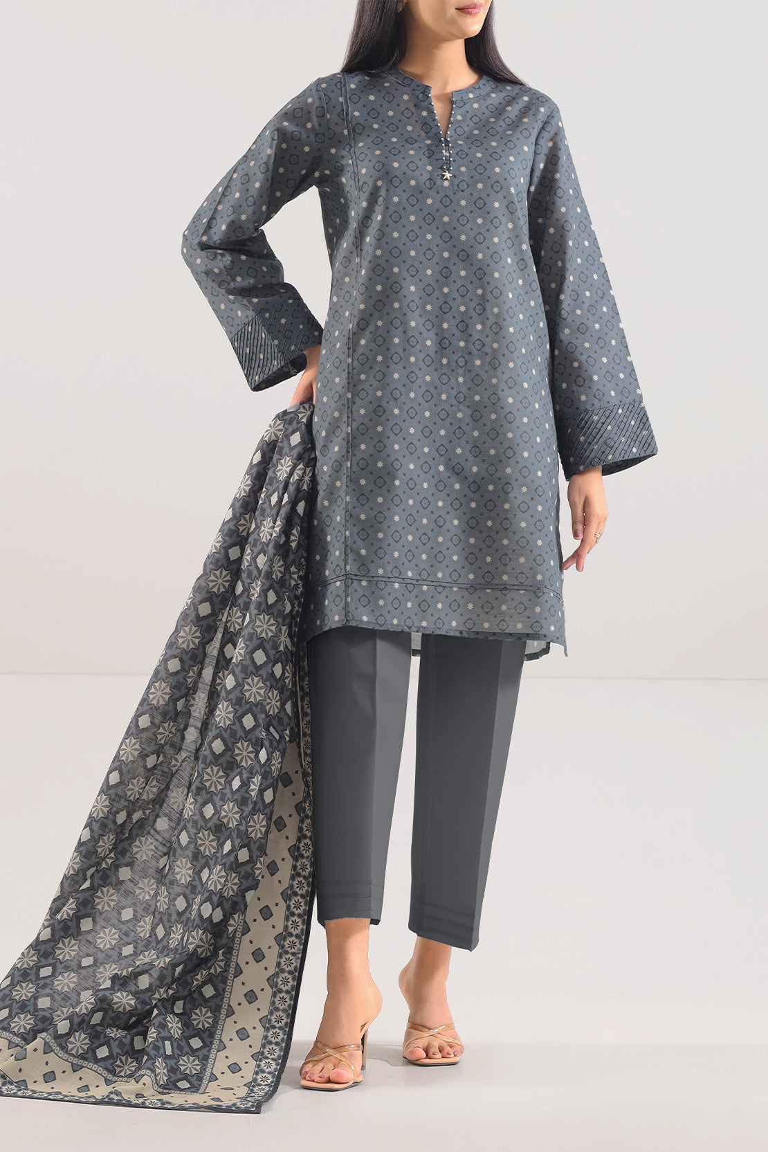 Unstitched Printed Warm Khaddar 3 Piece117391