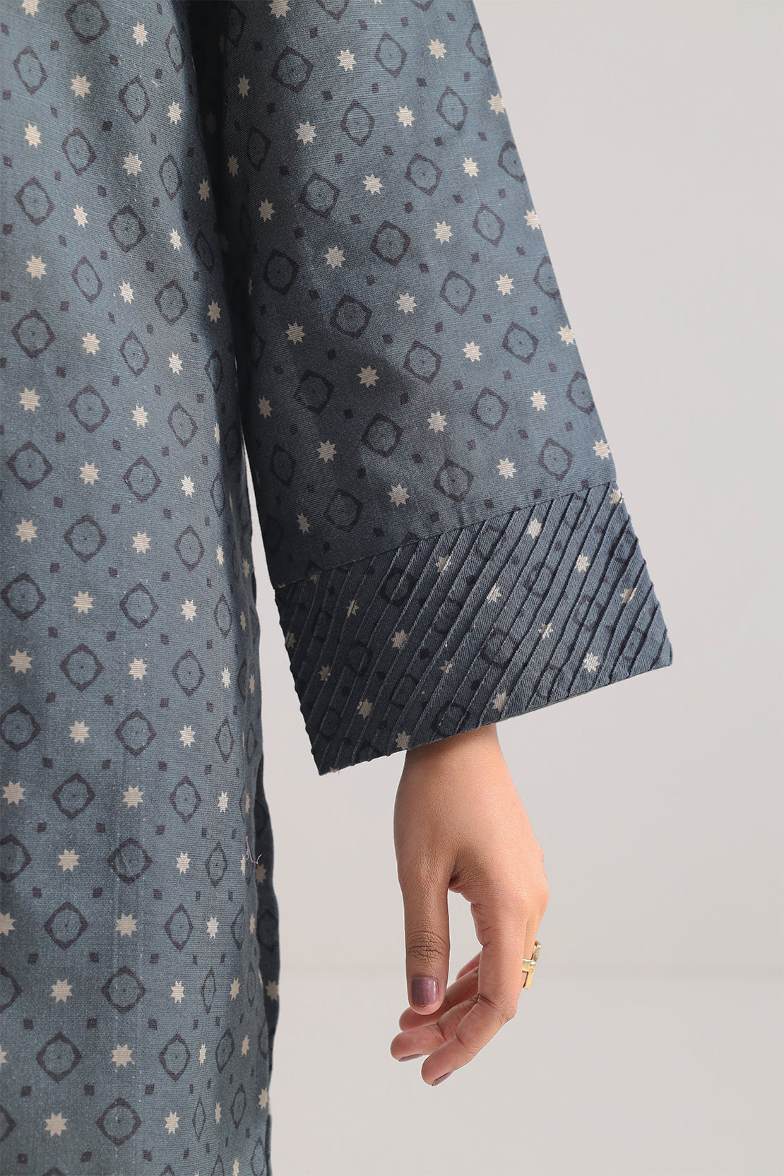 Unstitched Printed Warm Khaddar 3 Piece117391