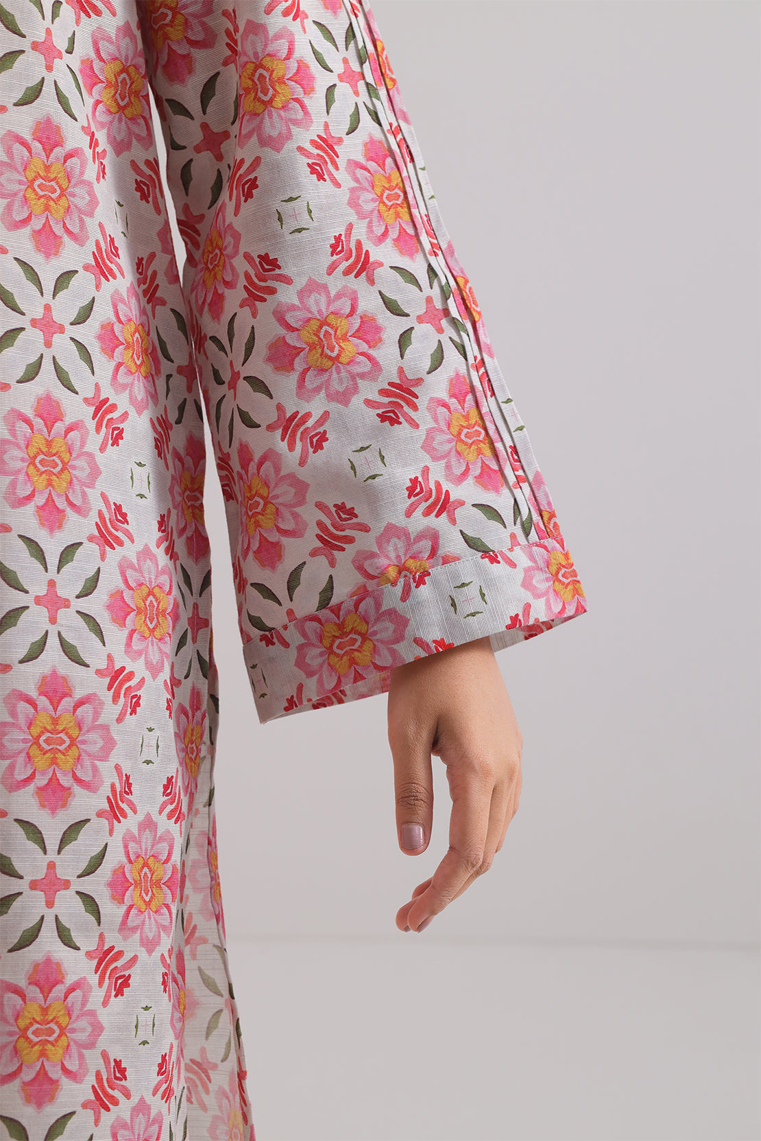 Unstitched Printed Warm Khaddar 3 Piece117394