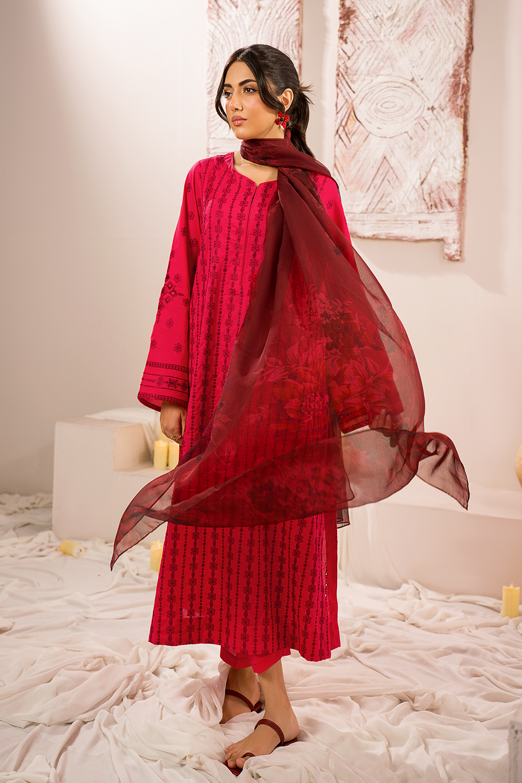 UE-203 Embroidered Lawn