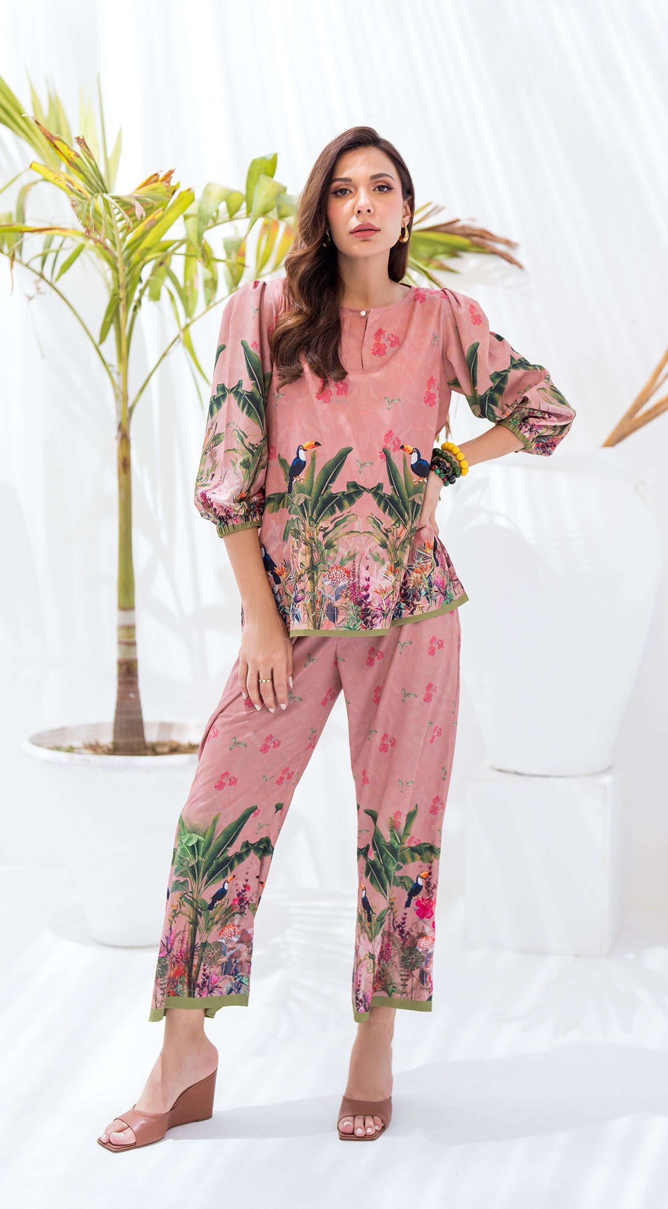 https://cdn.shopify.com/s/files/1/0654/4313/5706/files/25_5e123594-e30c-4c31-b2eb-fa65c4f8c86e.jpg?v=1716540289