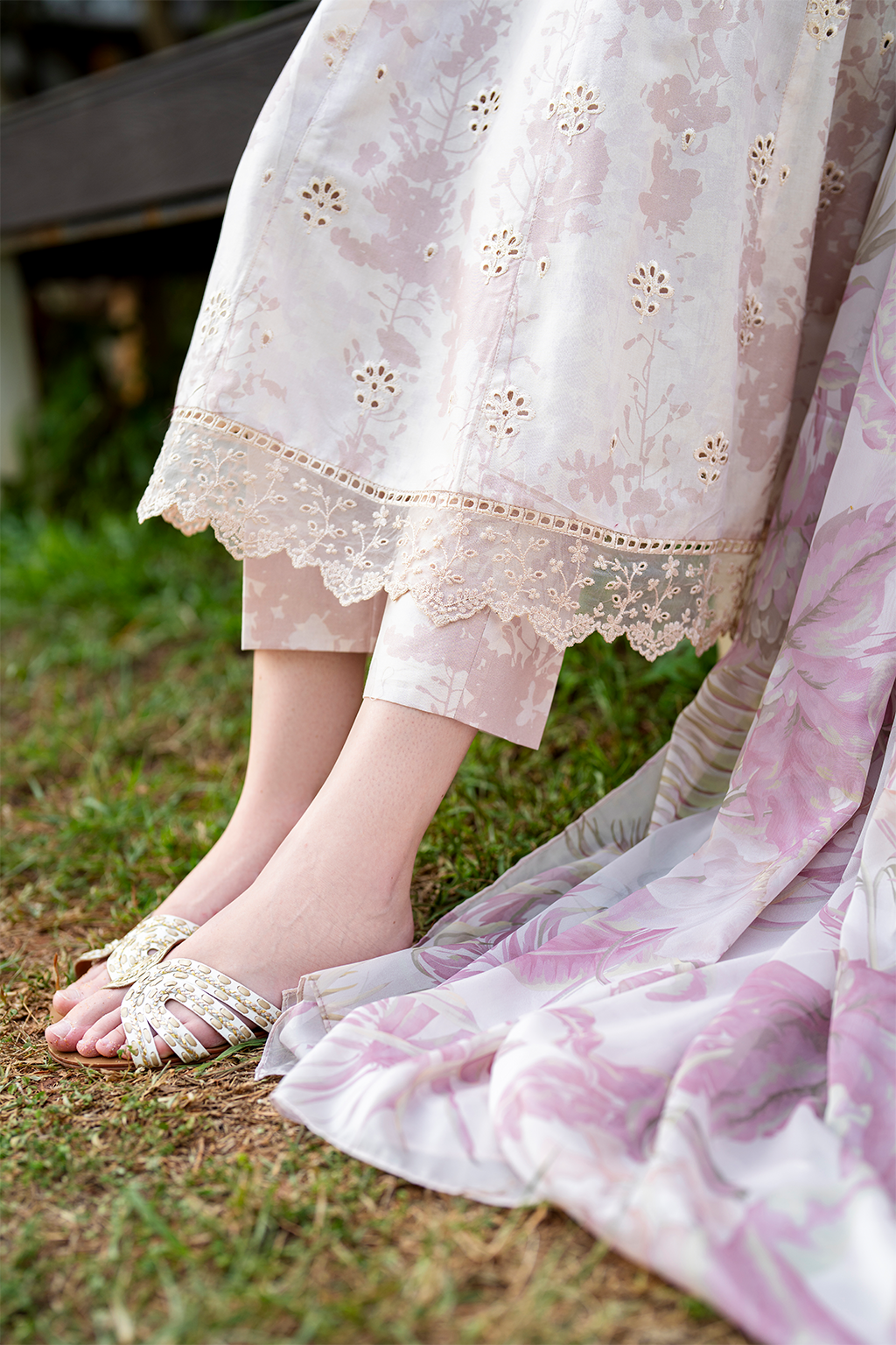 UE-526 Printed Lawn