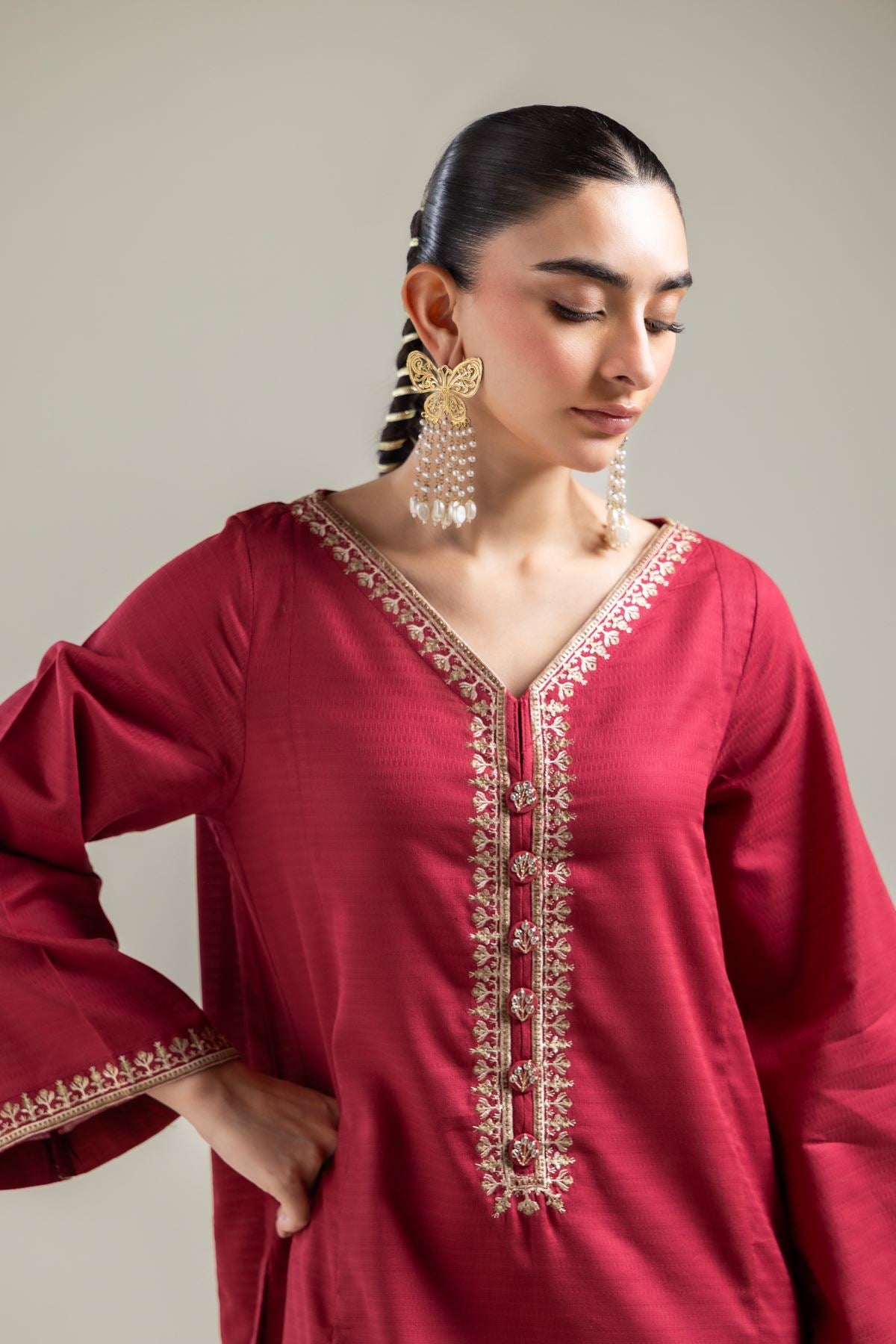 Maroon V-Neck Kurta