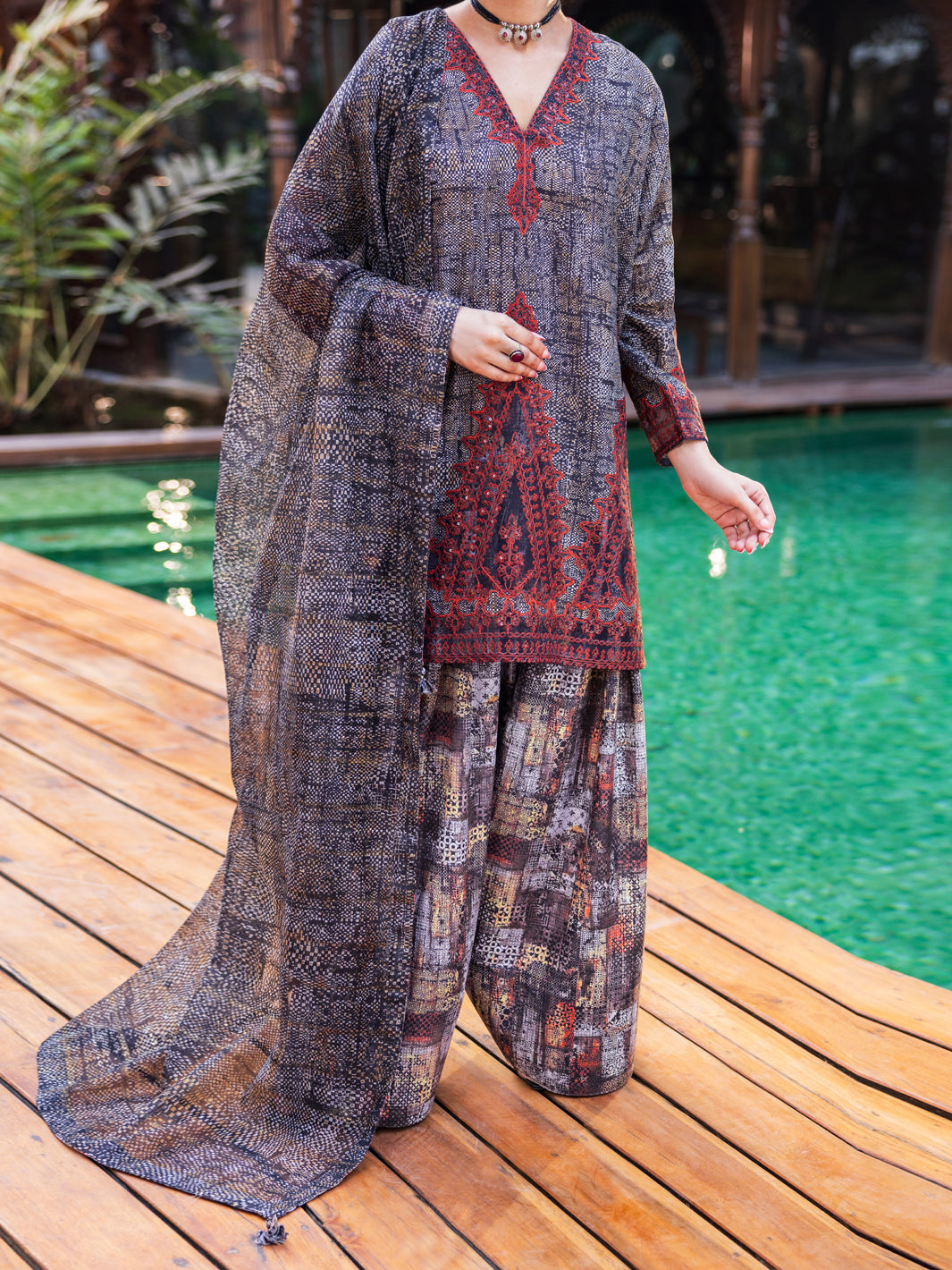 Black Silk Lawn Stitched 3PC - ALP-SS-3PS-2648