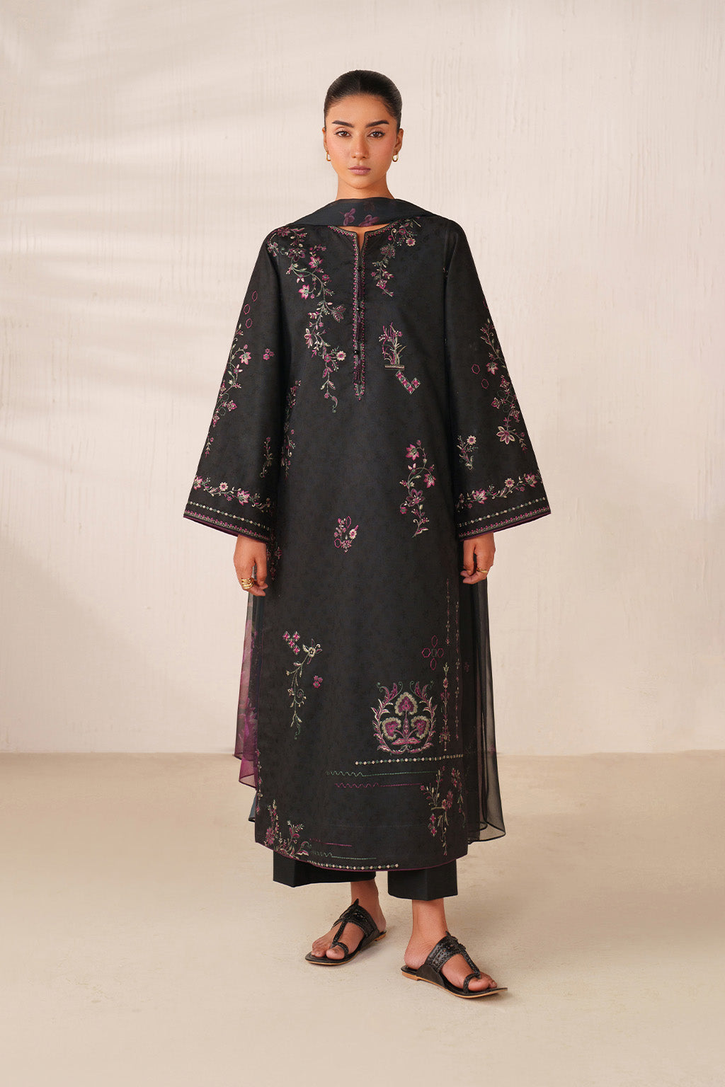 UE-595 Embroidered Lawn - UE-595-EMBROIDERED-LAWN-1