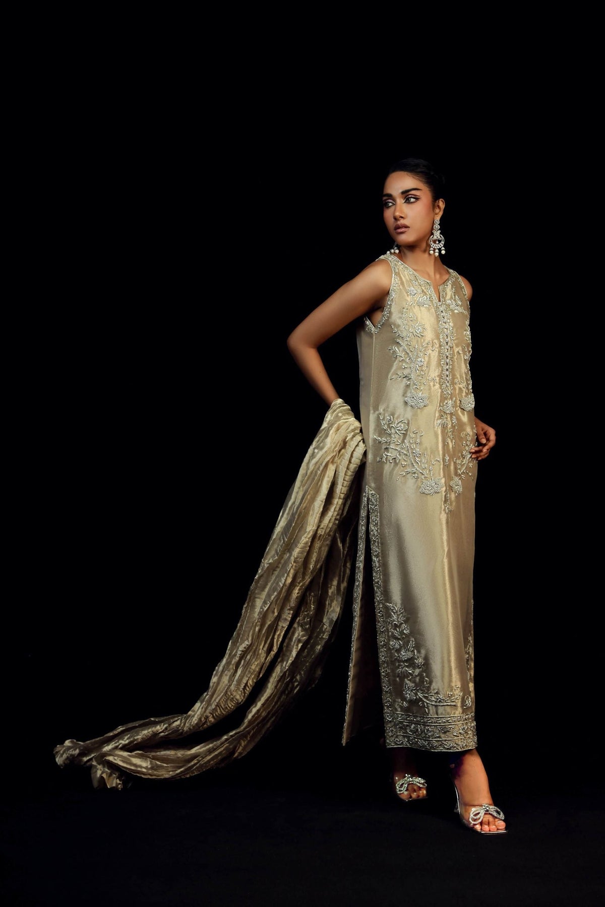 Ayesha Somaya – Ayra Style