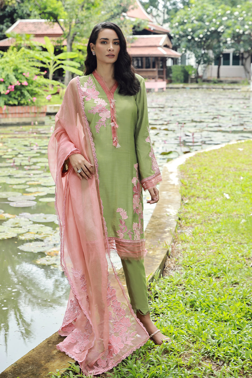 Nida Azwer