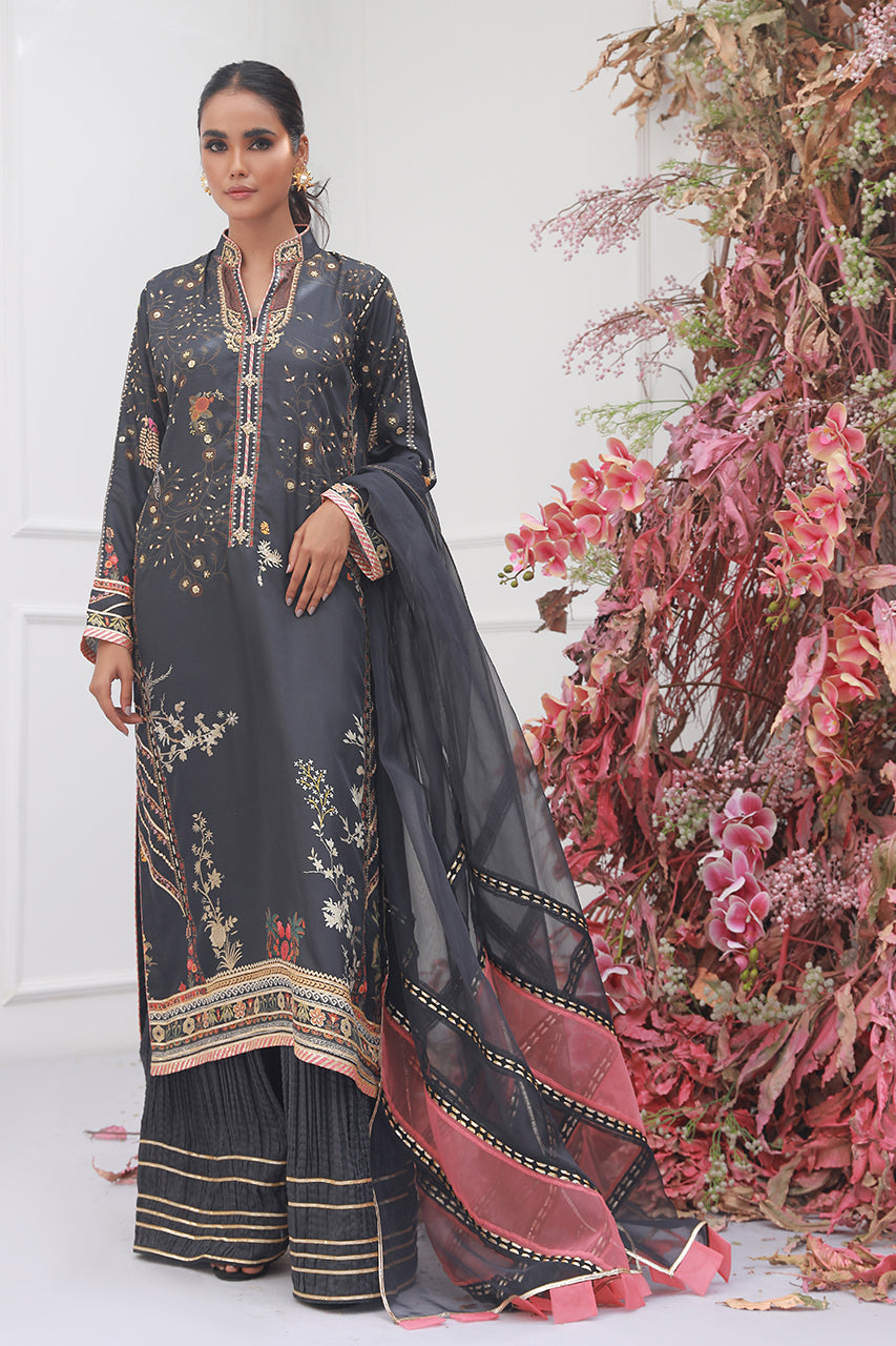 Nadia Farooqui