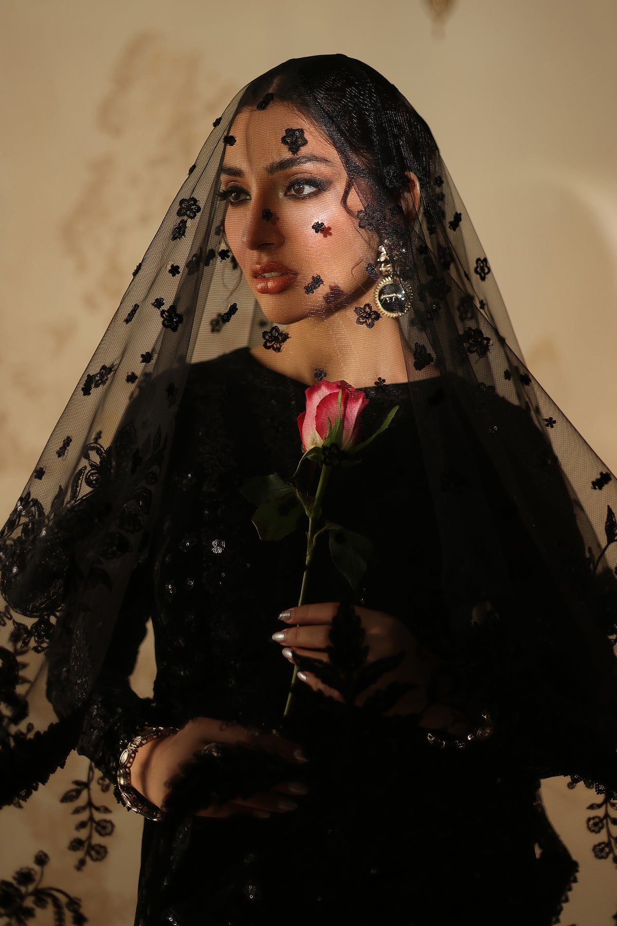 EMBROIDERED VELVET UF-4320