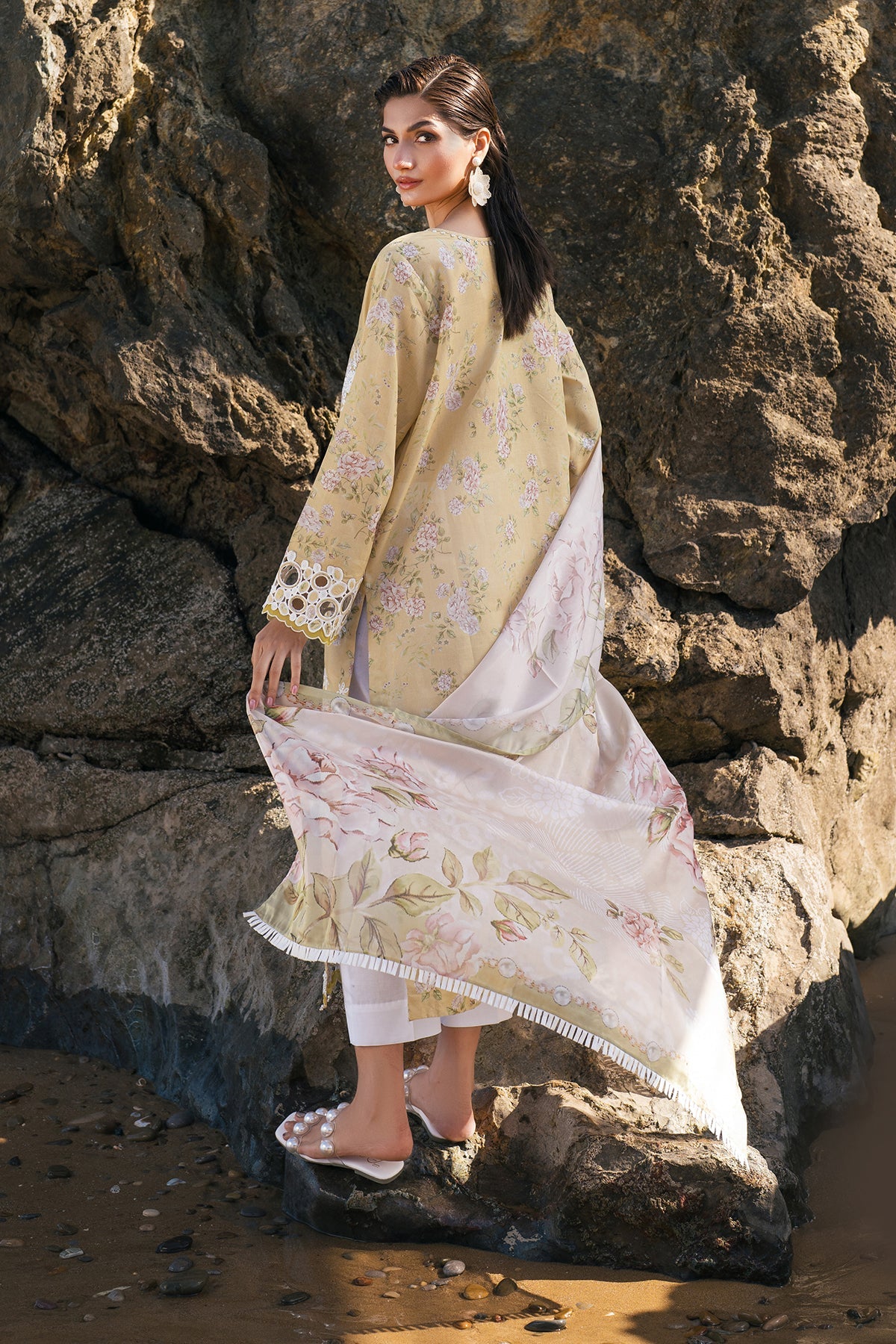 EMBROIDERED PRINTED LAWN SF-4110