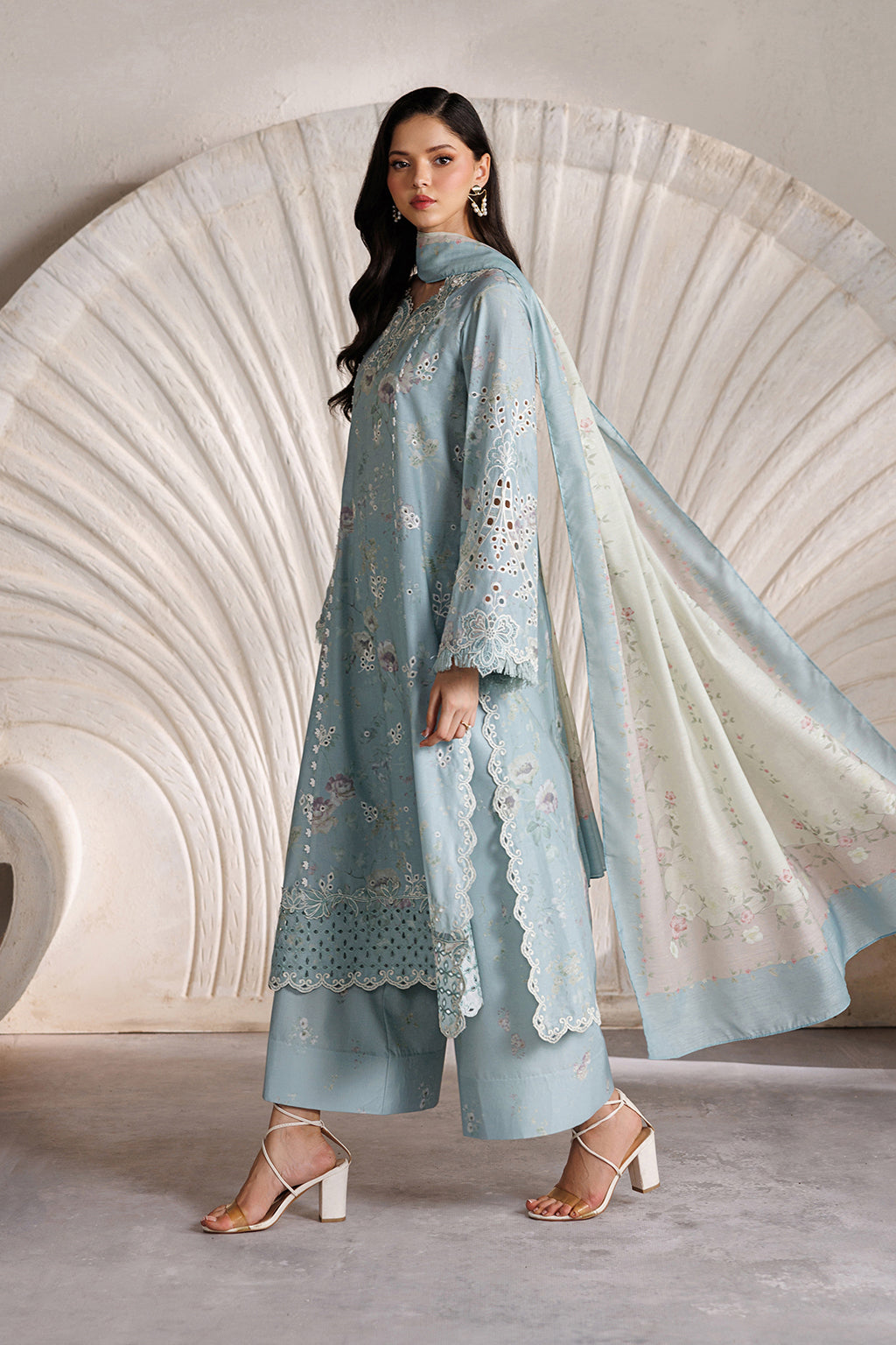 IBE-10 Embroidered Lawn