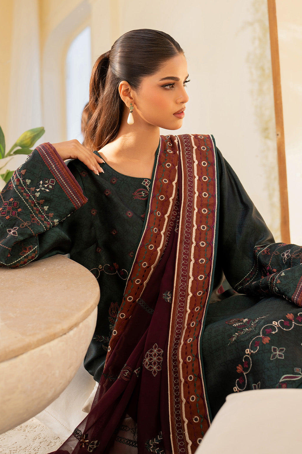 UE-435 Embroidered Pure Jacquard Silk