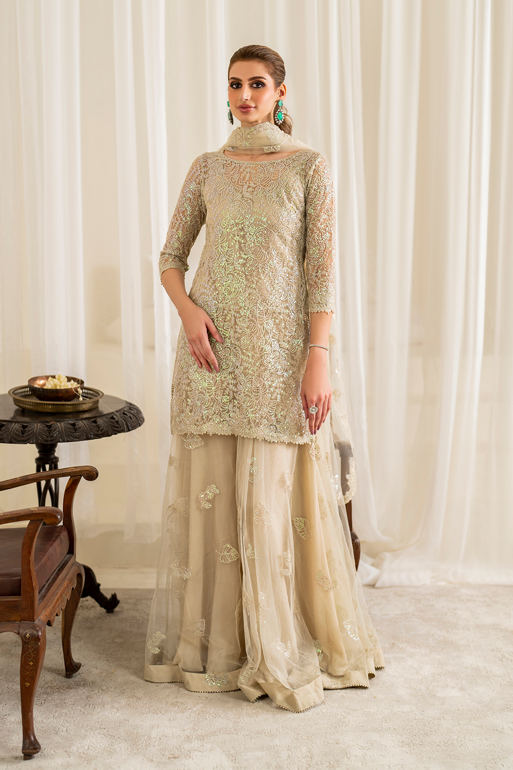 UE-295 Embroidered Net