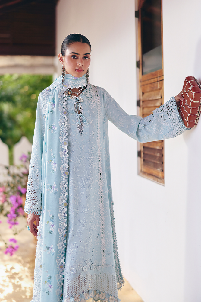 https://cdn.shopify.com/s/files/1/1146/5868/files/28-Zarina.png?v=1740750951