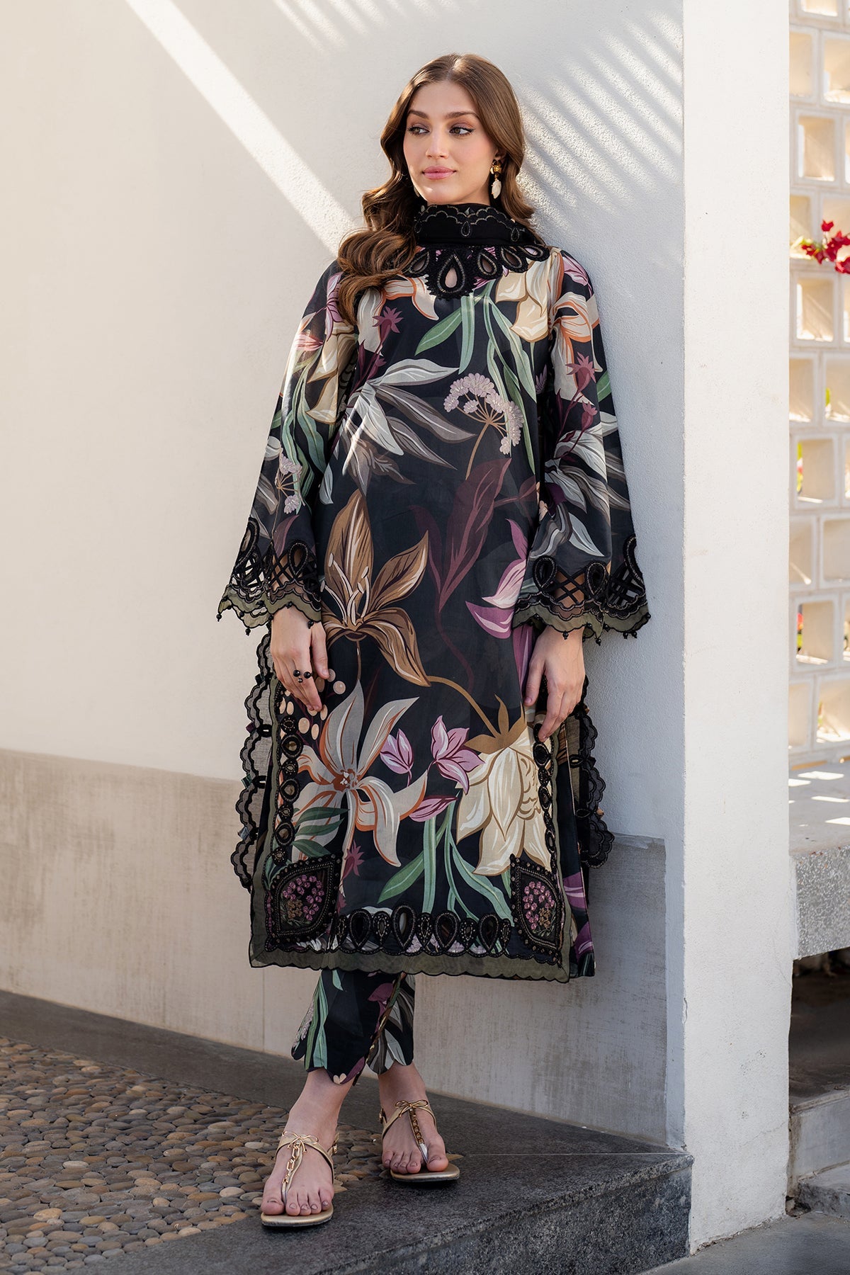 EMBROIDERED PRINTED LAWN UF-4090