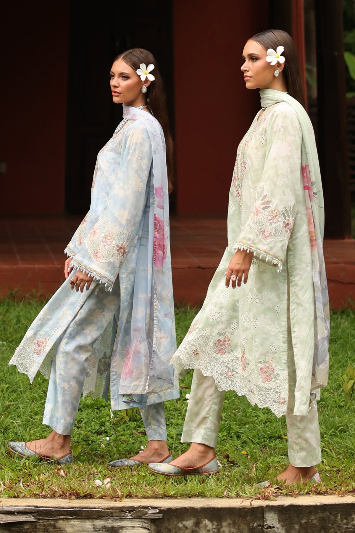 EMBROIDERED LAWN UF-4249