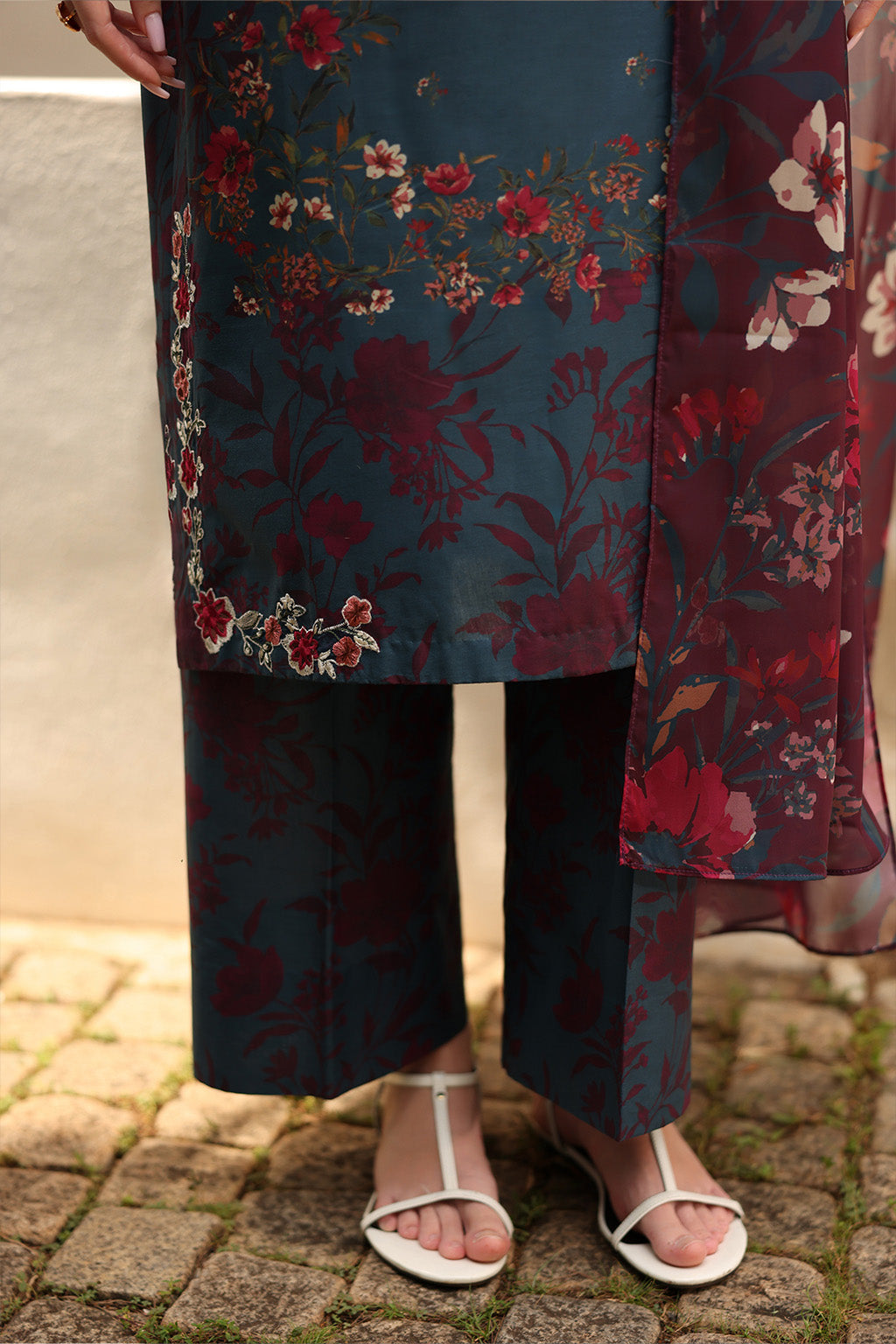 UE-495 Printed Lawn