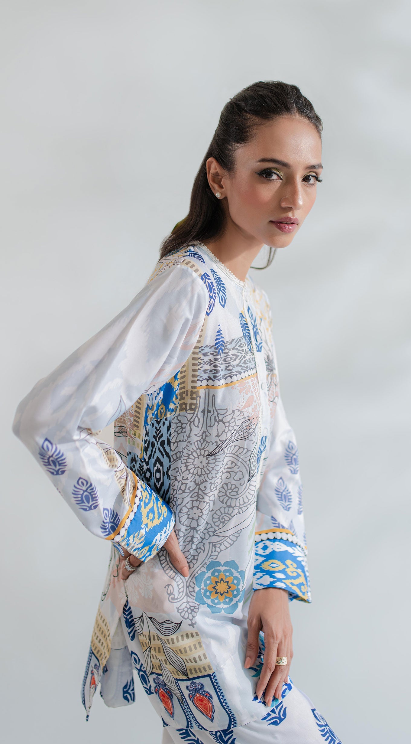 https://cdn.shopify.com/s/files/1/0654/4313/5706/files/28_c1b804d0-71f3-47e6-8e43-934a1f724e59.jpg?v=1726042561