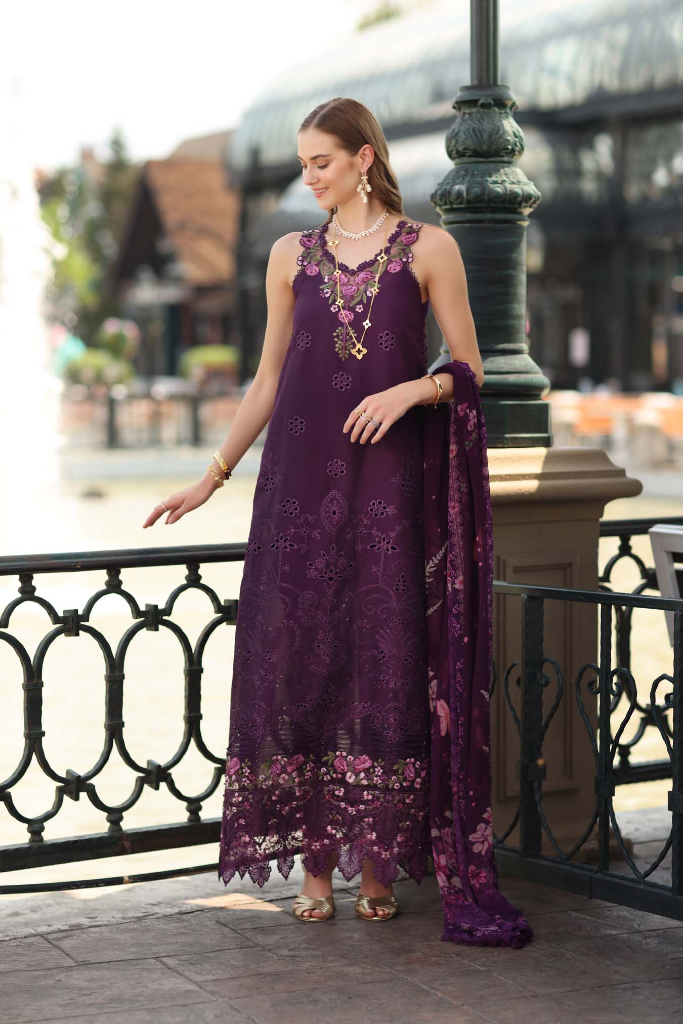 D7 - Aubergine Bloom - A