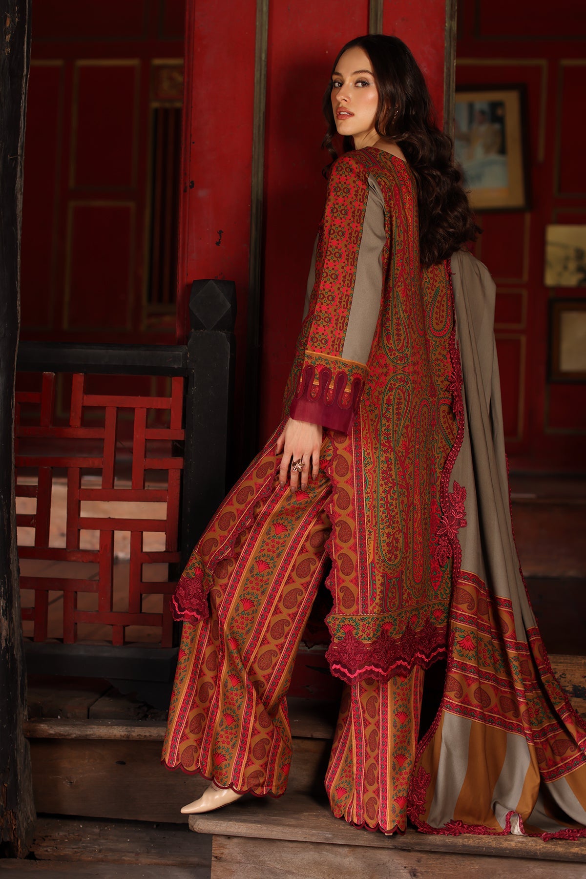 3-PC Stitched Embroidered Linen Collection CCW7-04P