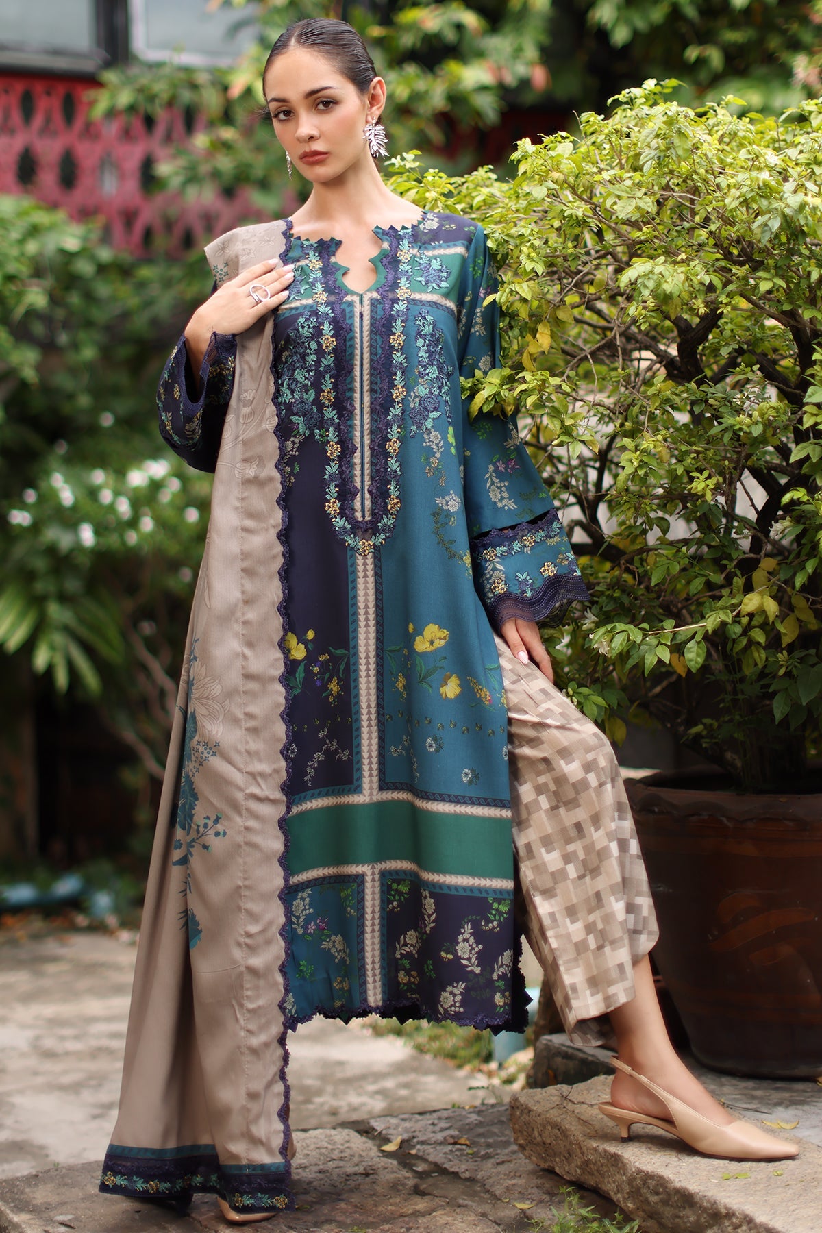 3-PC Unstitched Embroidered Linen Collection CCW7-18