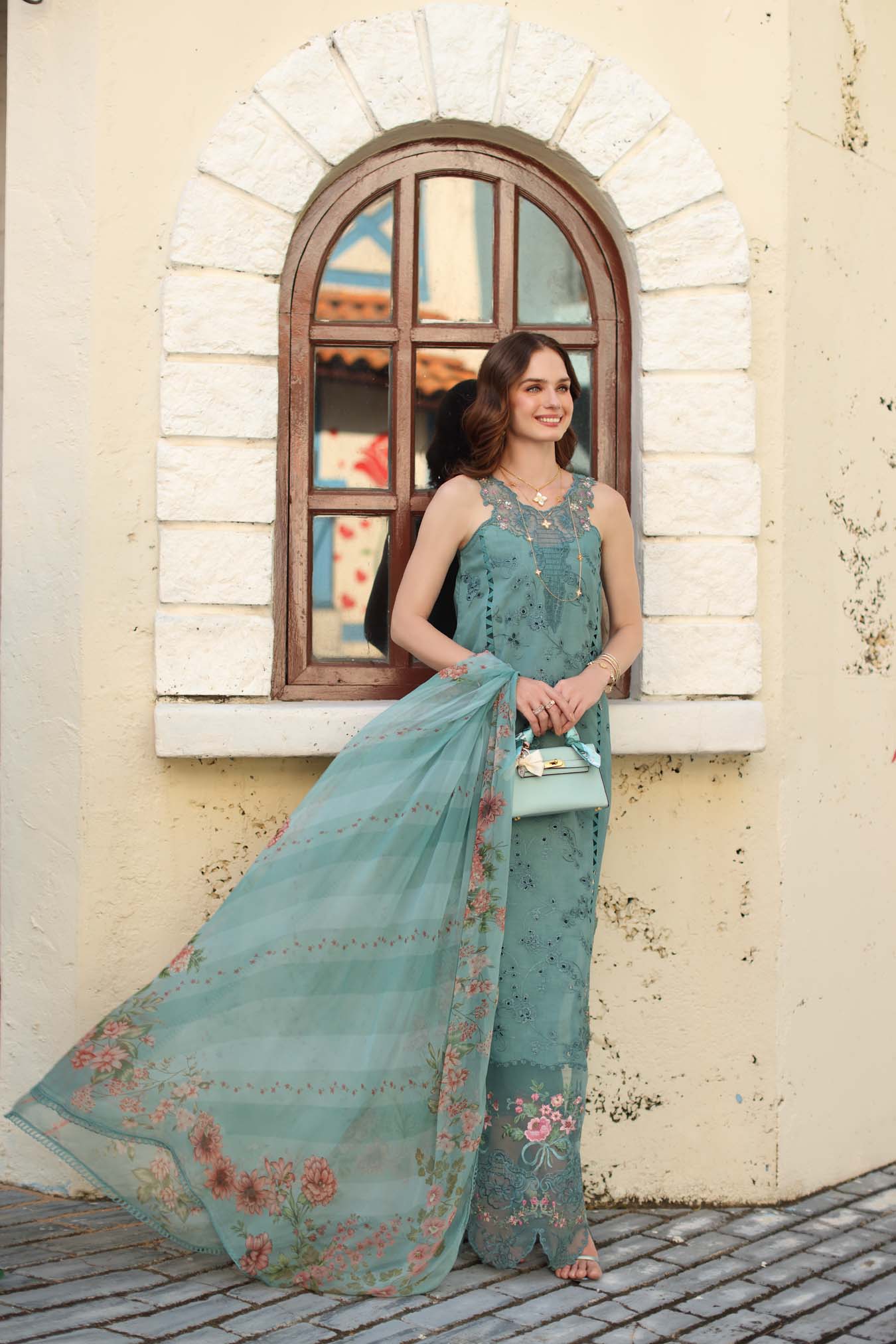 D5 - B - Turquoise Blue
