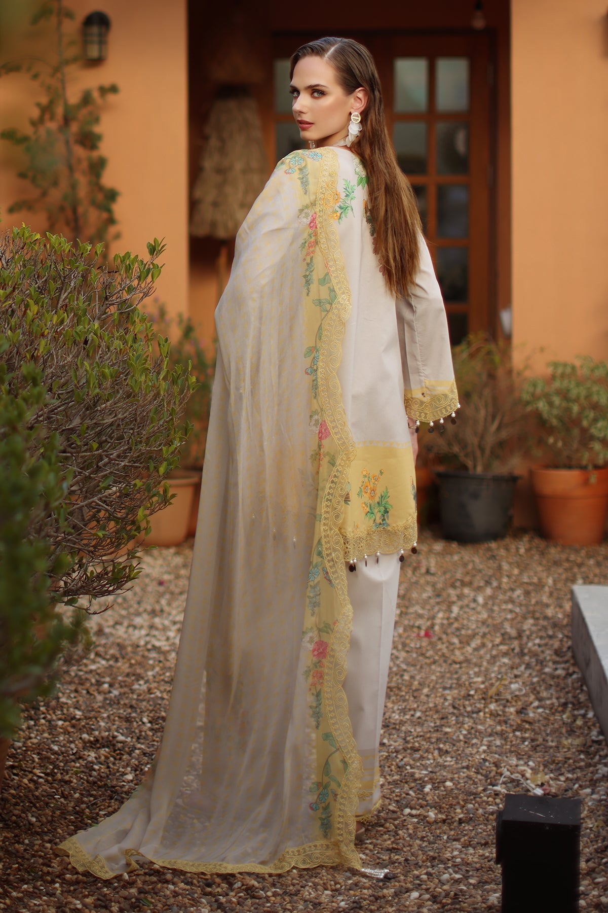 3-PC Unstitched Embroidered Lawn CH6-20