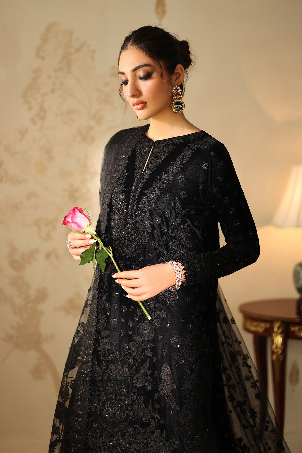 EMBROIDERED VELVET SF-4320