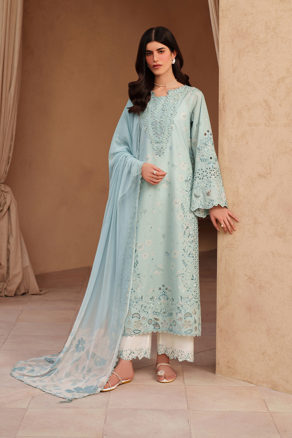 EL-05 Embroidered Lawn