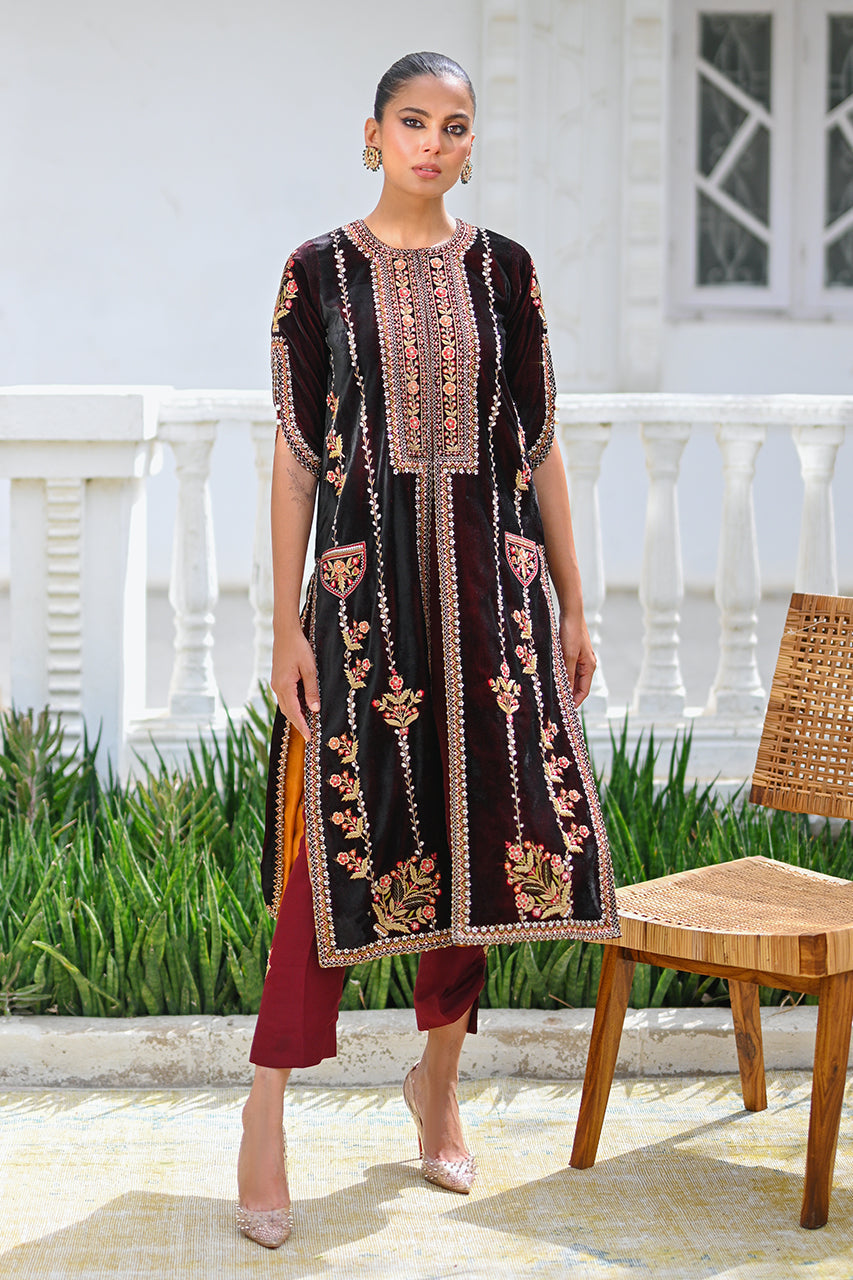 https://cdn.shopify.com/s/files/1/0588/3661/5221/products/2ASMCAMPAIGN-12.jpg?v=1694605490