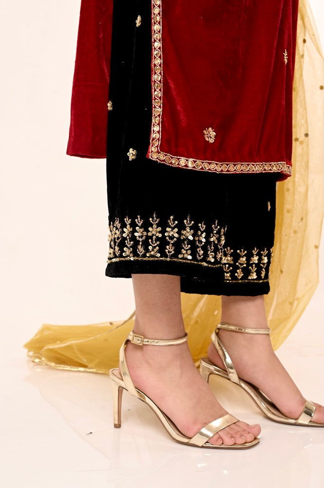 Zenya Velvet Outfit