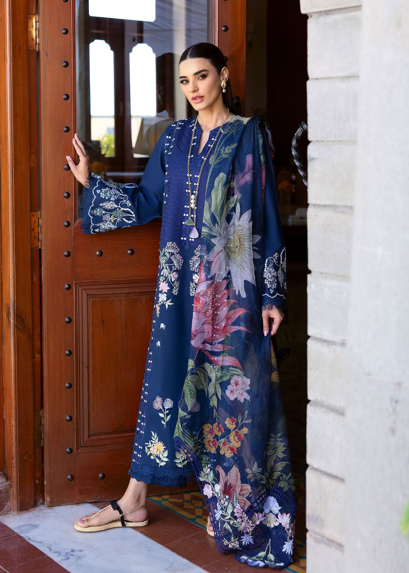 https://cdn.shopify.com/s/files/1/1625/9005/files/2C5A1116_b59bcfaf-a919-4e3e-8894-11a794e679d5.jpg?v=1747896732