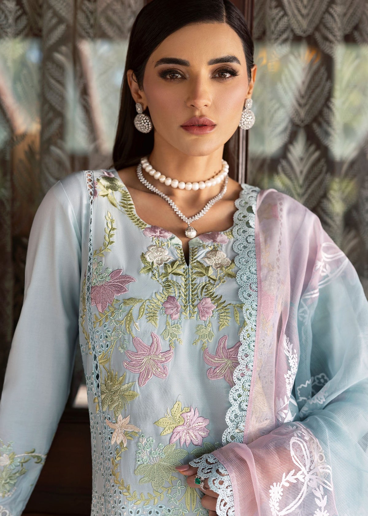 Saira Shakira