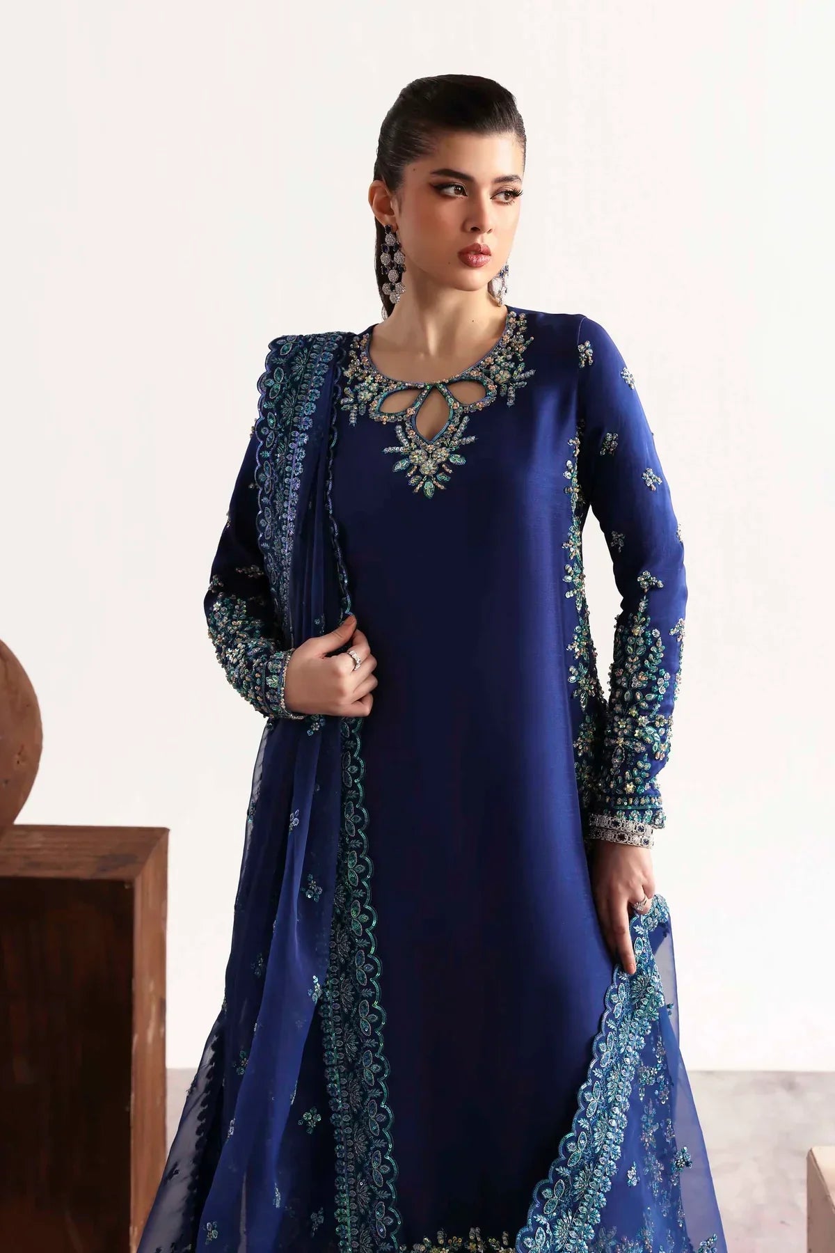Akbar Aslam – Sapphire Style