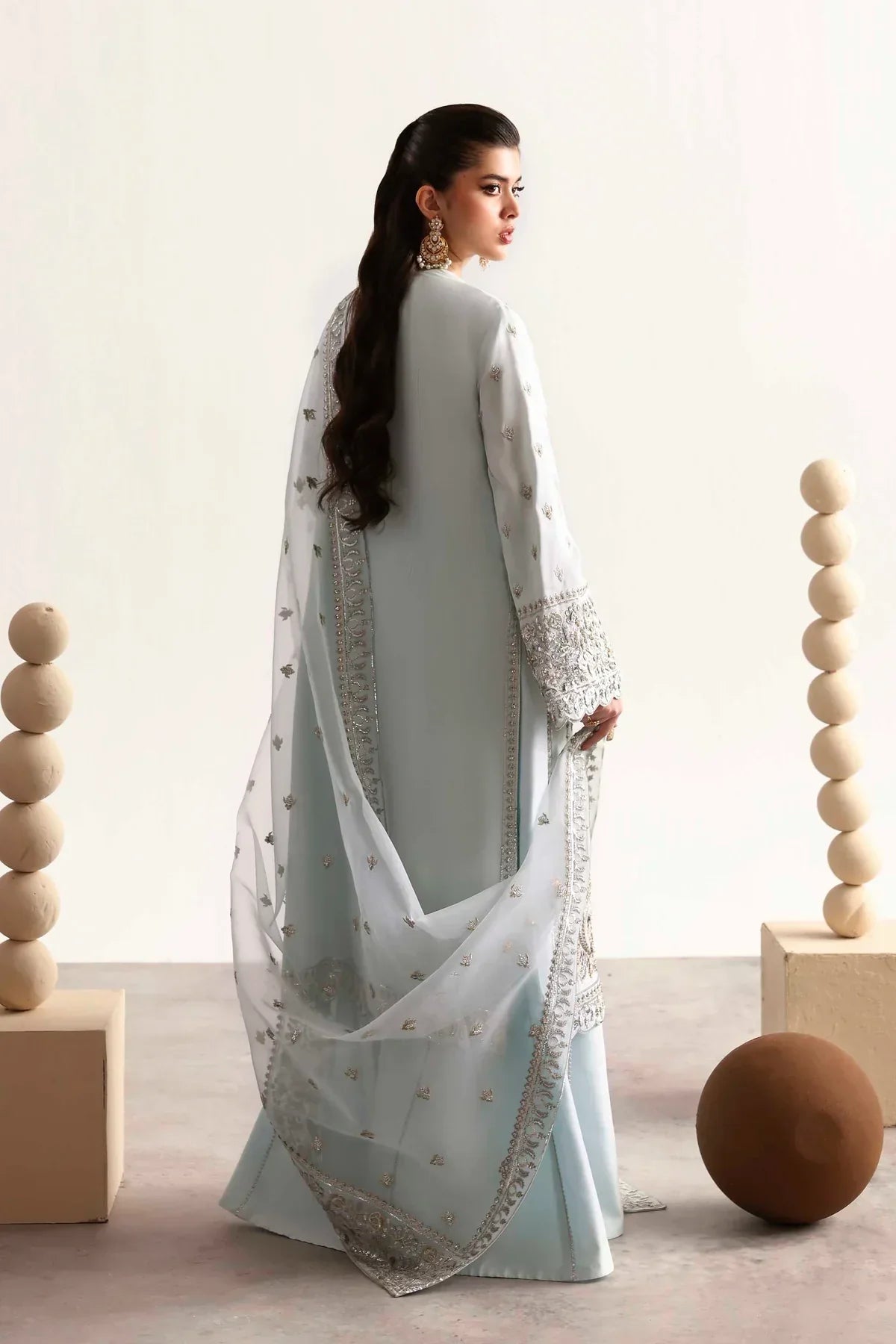 Akbar Aslam – Fawn Style