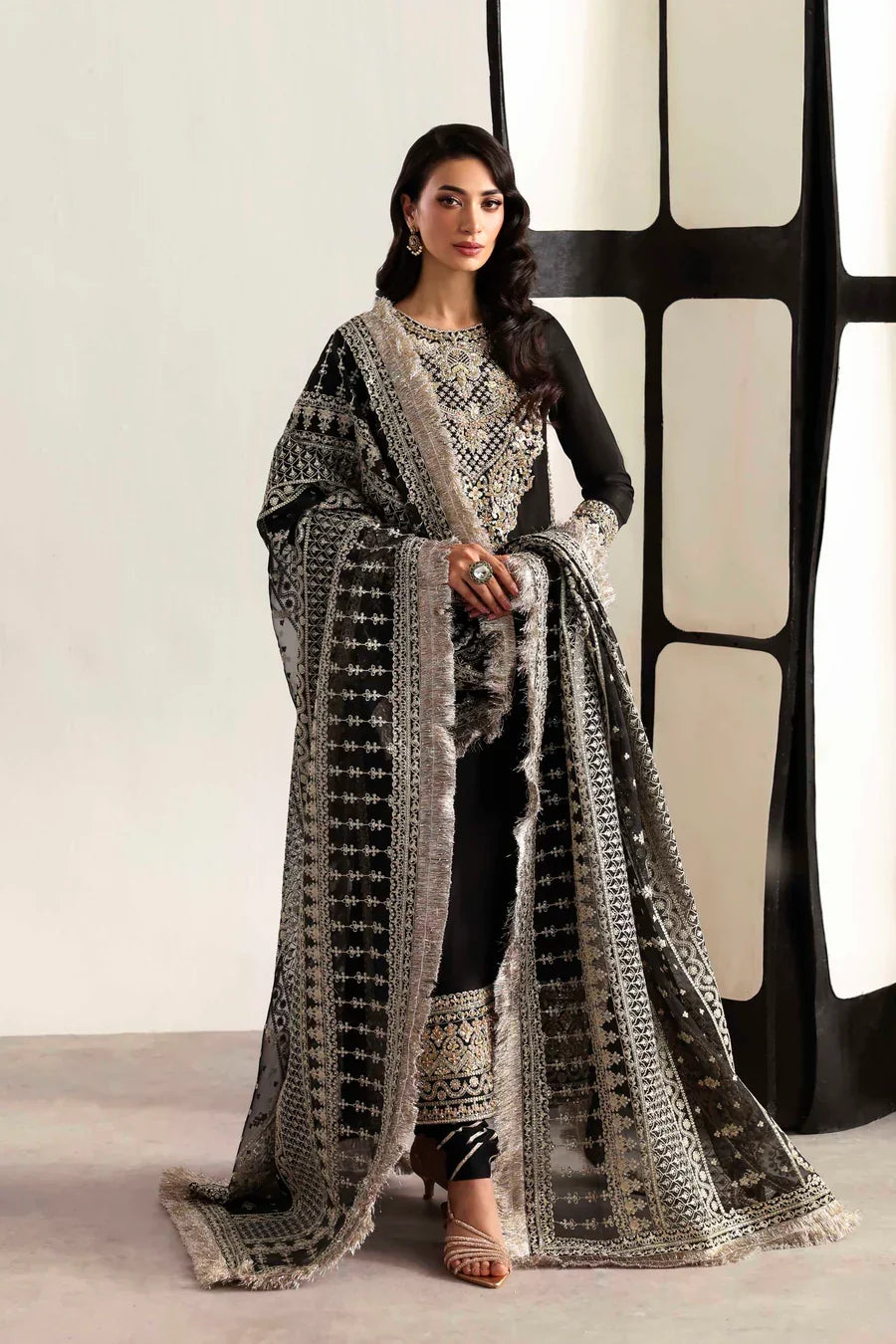 Akbar Aslam – Onyx Style